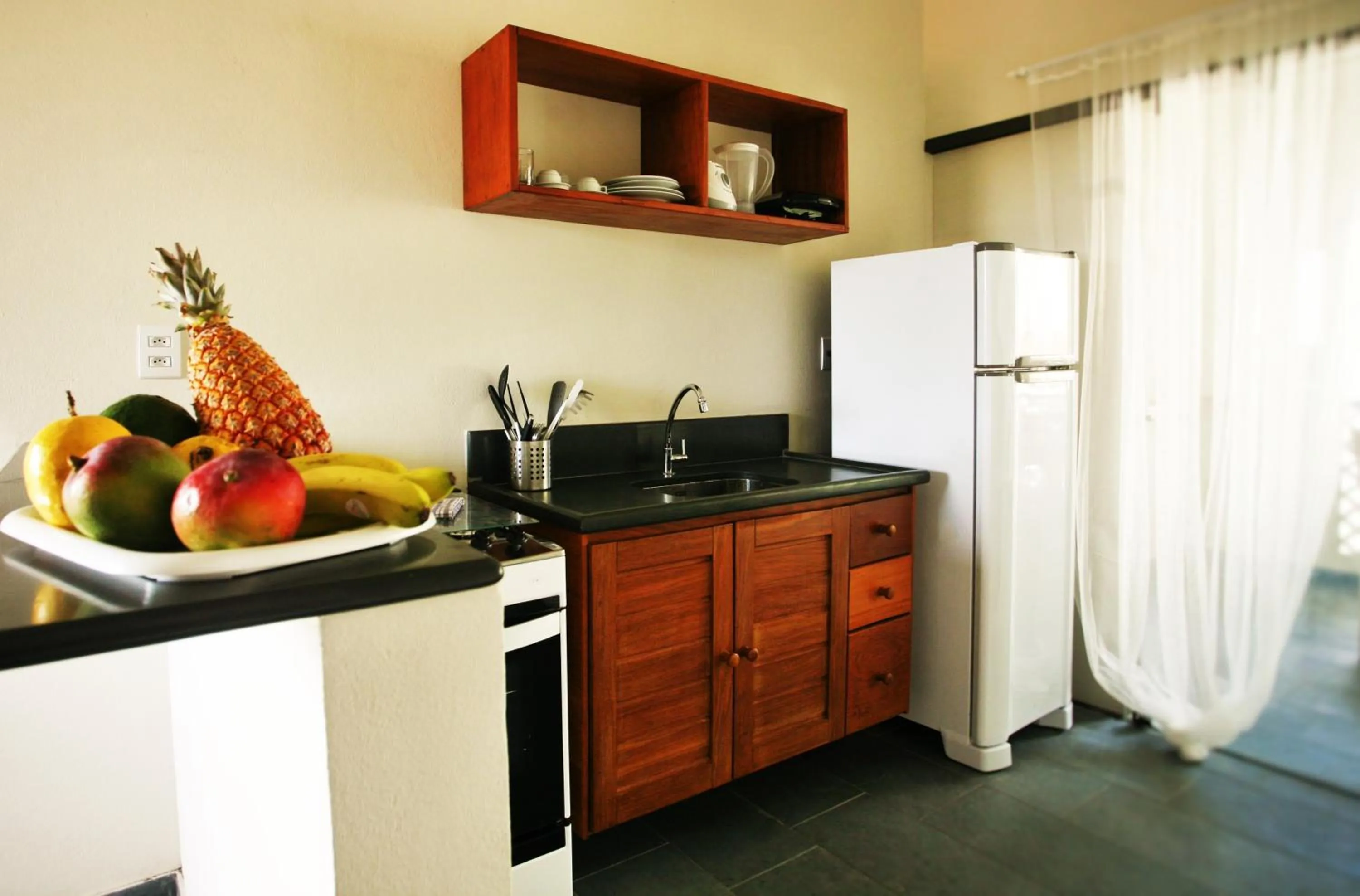 Kitchen or kitchenette in Flor da Mata