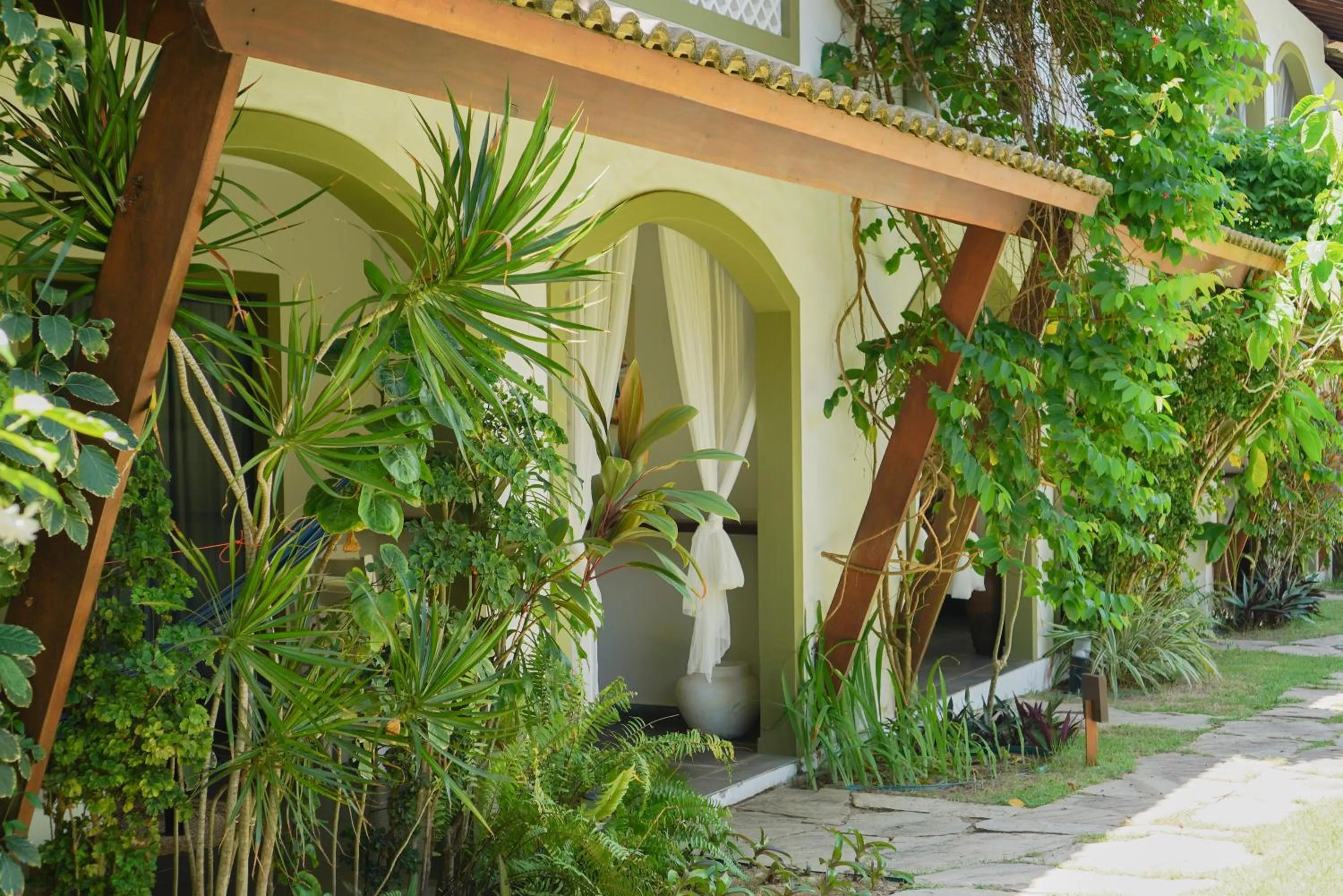 Property building in Flor da Mata