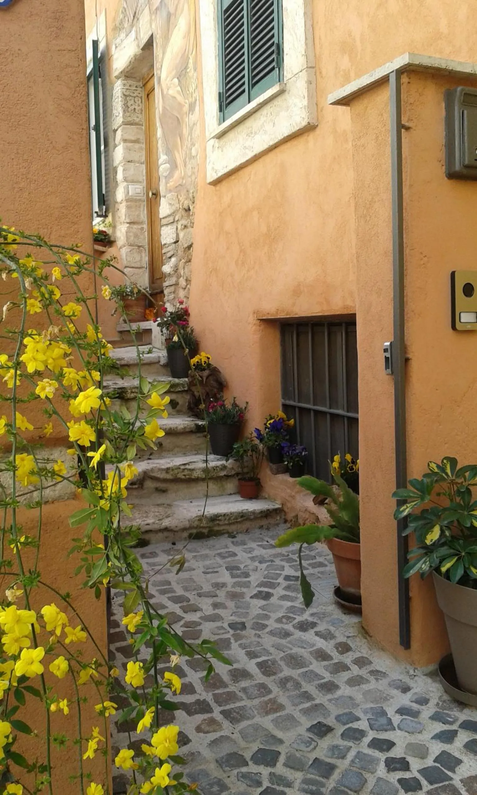 Facade/entrance in Le Stanze d'Ercole
