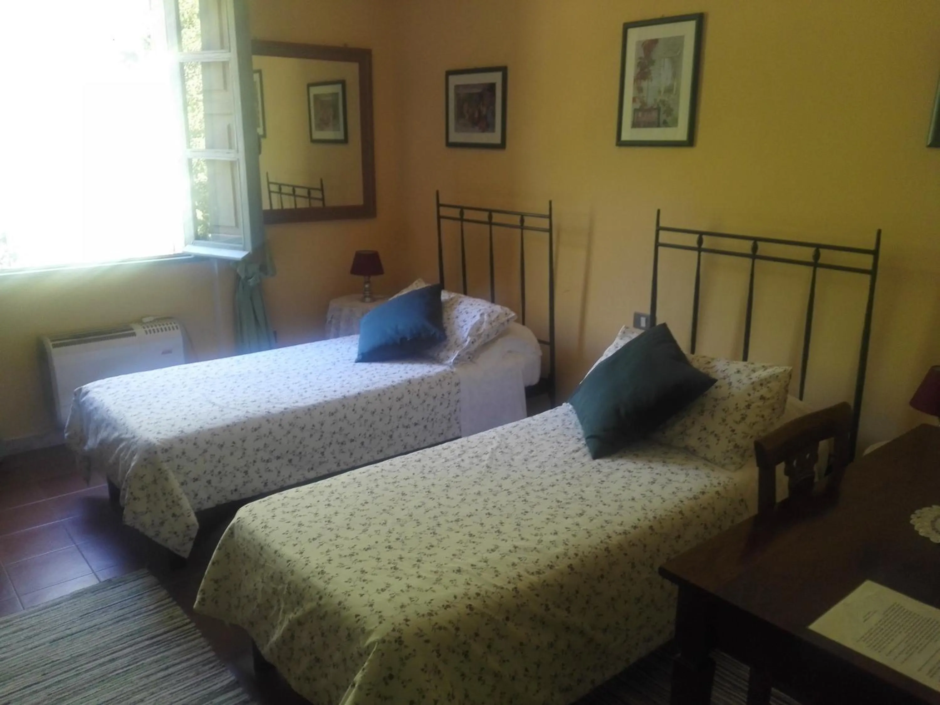 Photo of the whole room, Bed in Casa Deimar