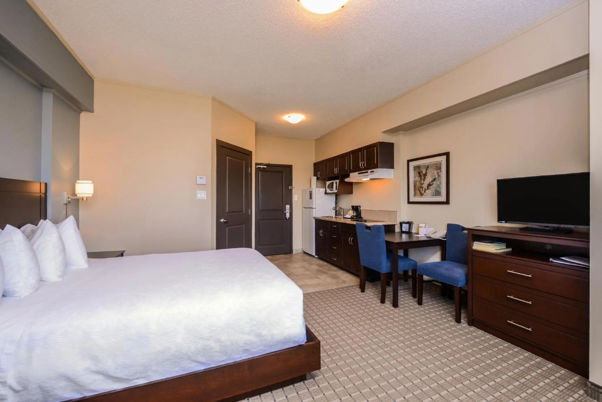 Day, TV/Entertainment Center in Quality Inn and Suites
