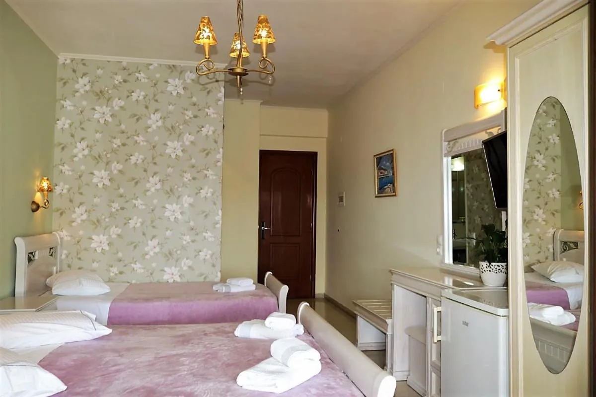 Bed in Hotel Maistrali