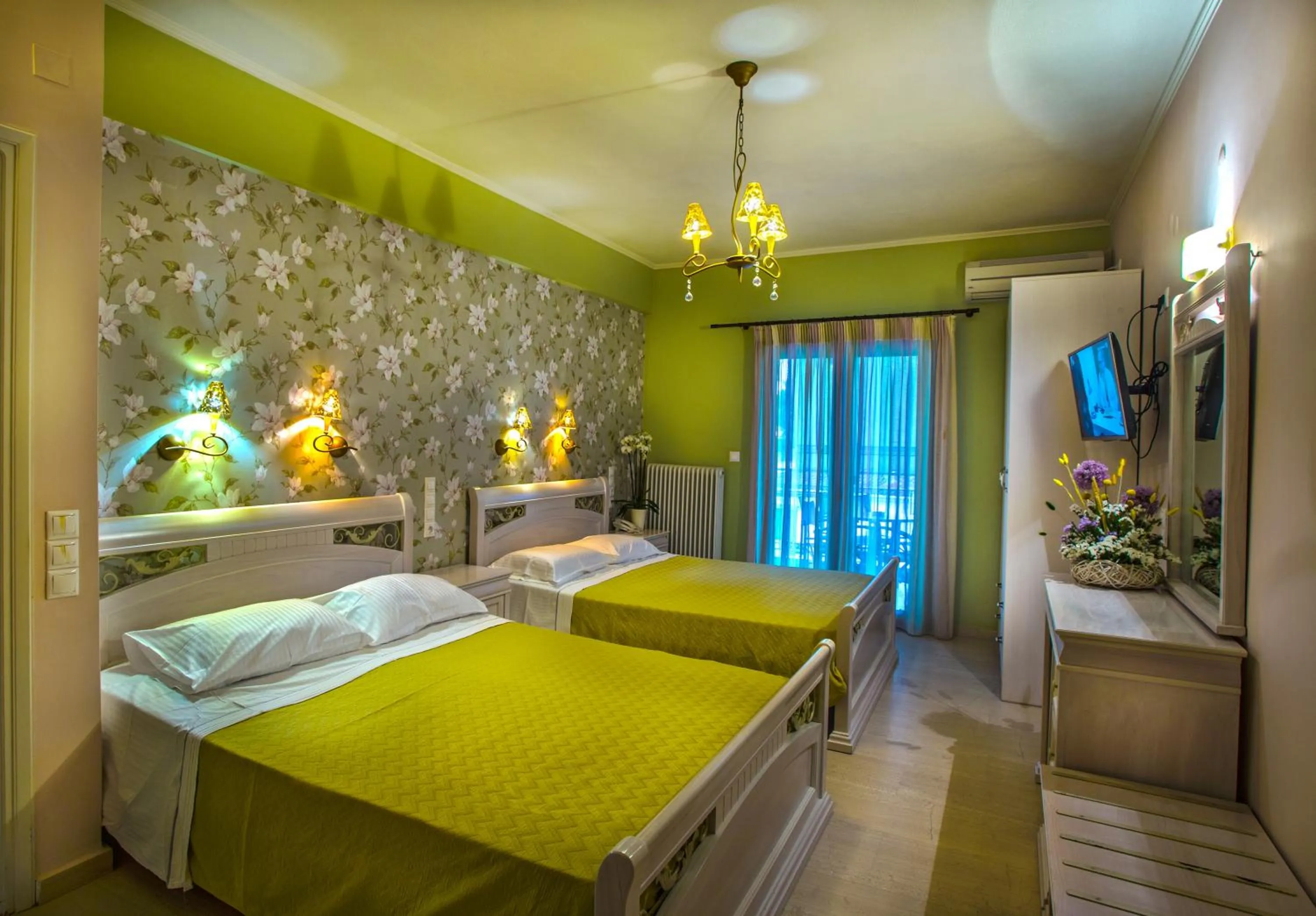 Bed in Hotel Maistrali