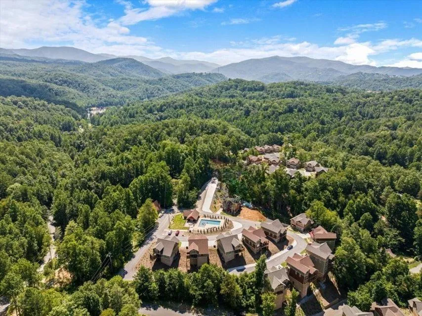 Property building in Mountain Palace