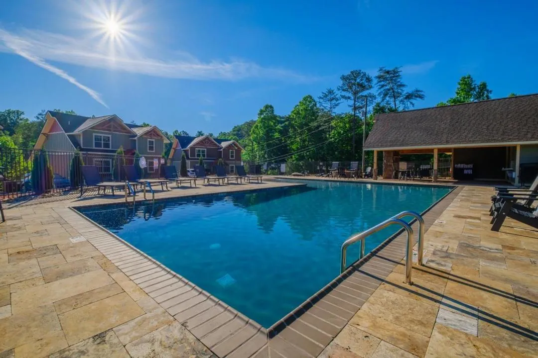 Swimming pool in Mountain Palace