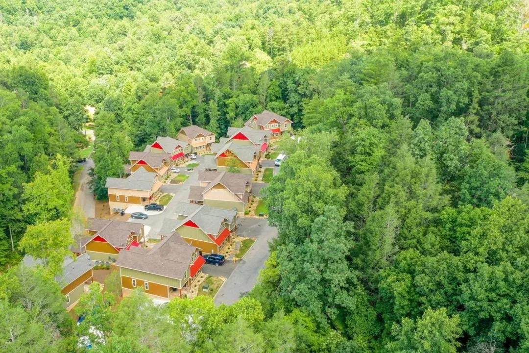 Property building in Aqua Vitae