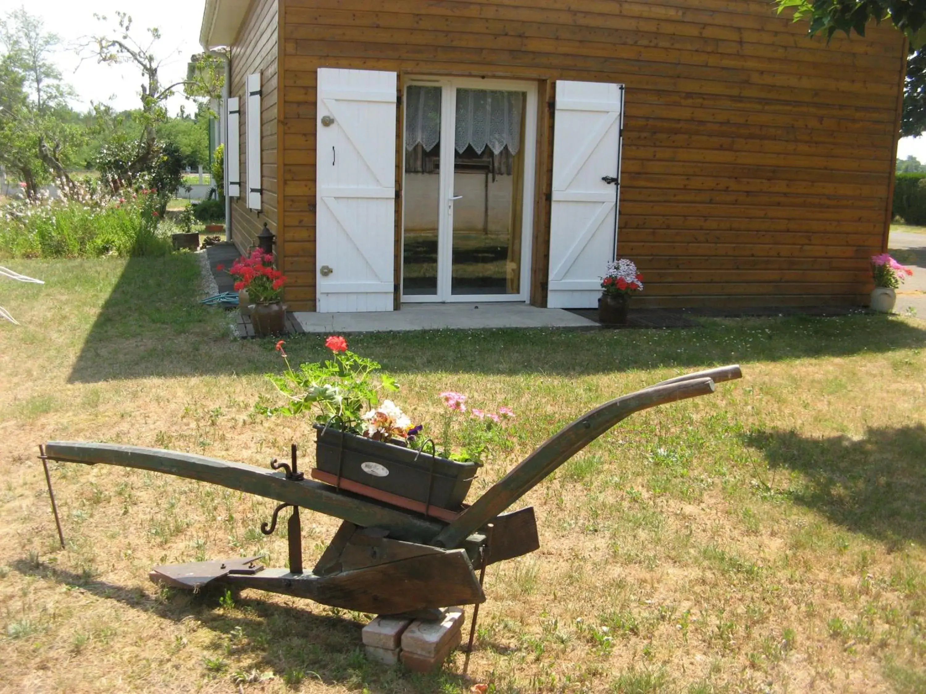 La Petite Mongesse La Petite Mongesse