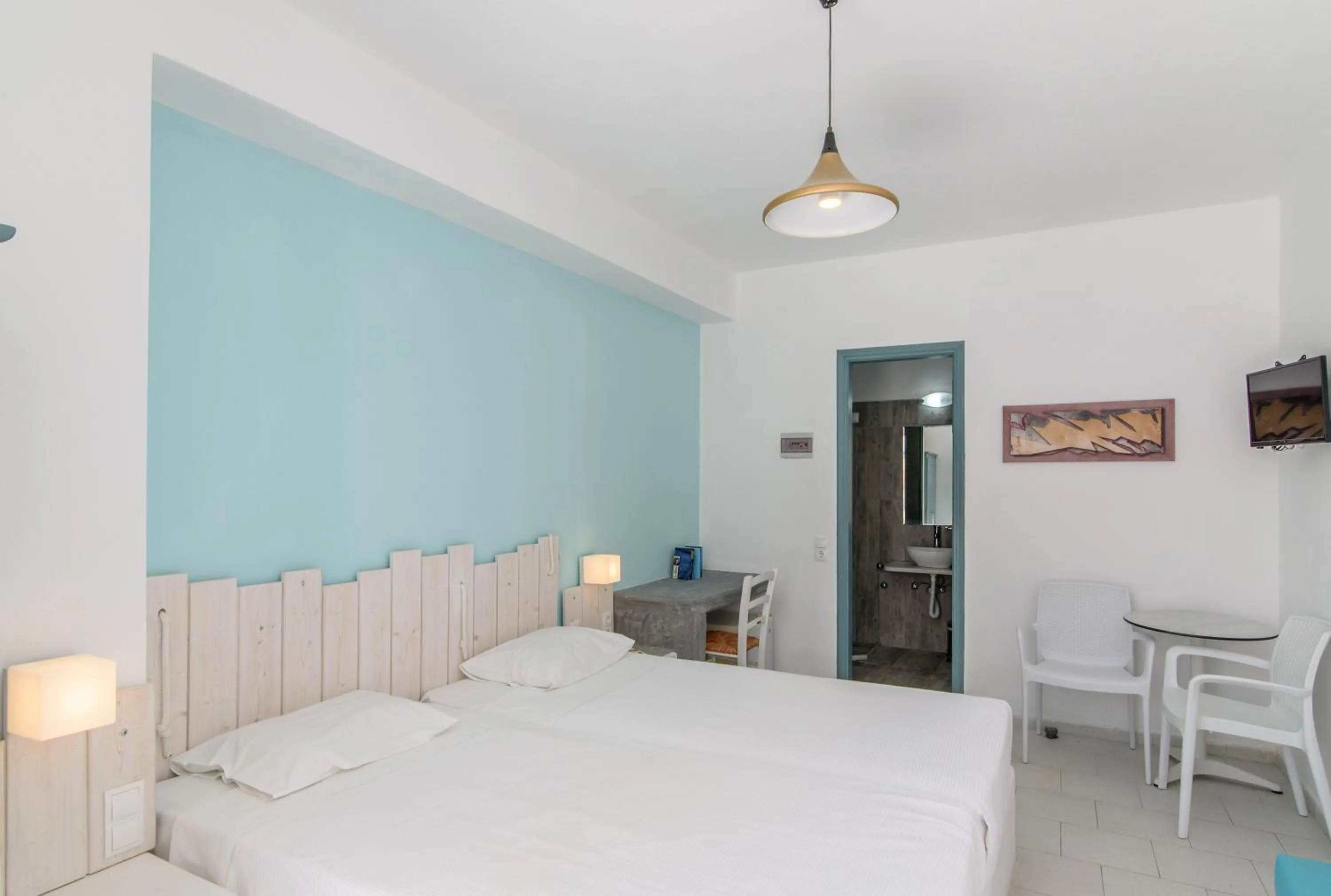 Bedroom, Bed in Iris Boutique Hotel