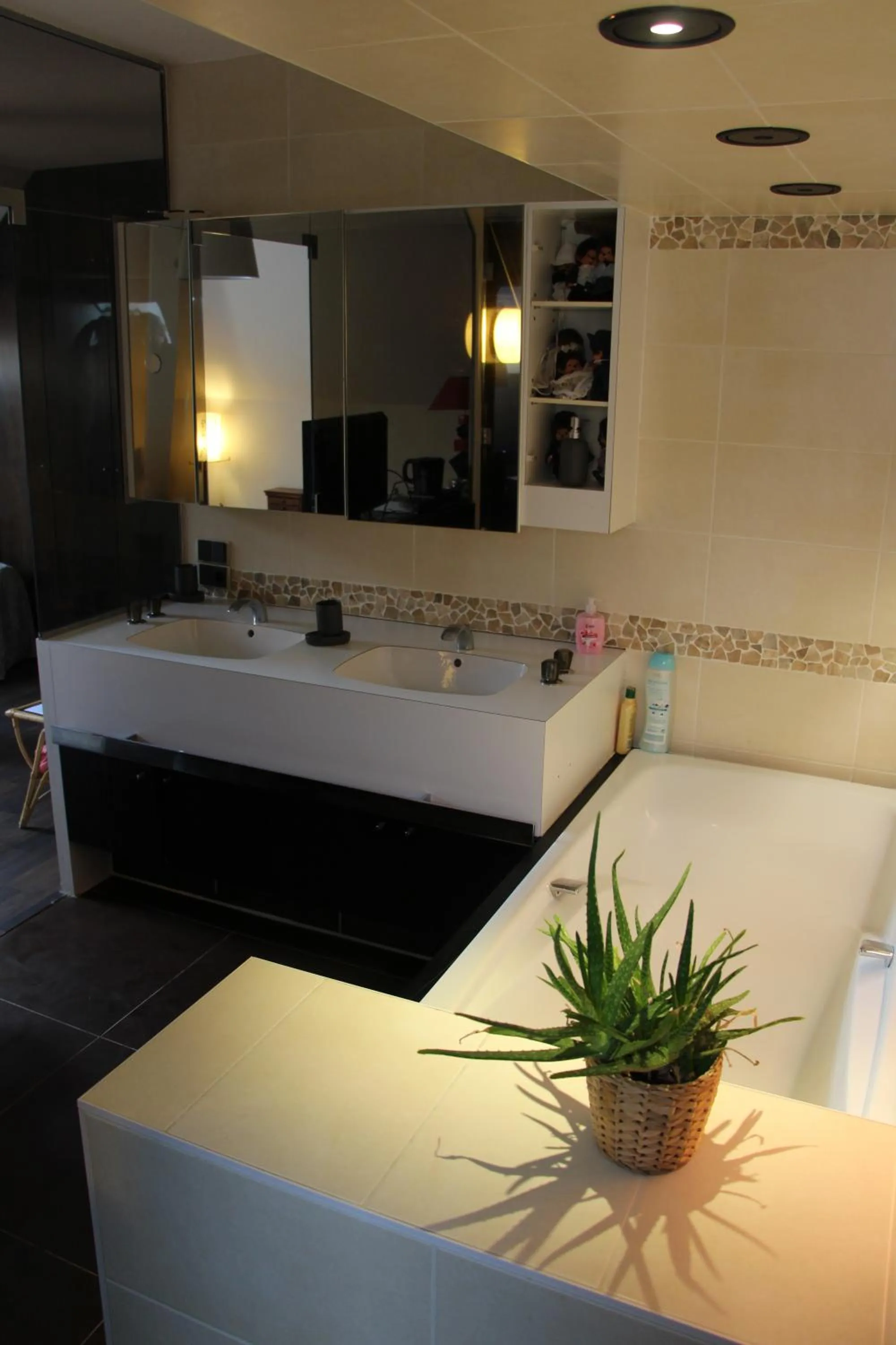 Bathroom in Chambres Privatives Chez l'Habitant