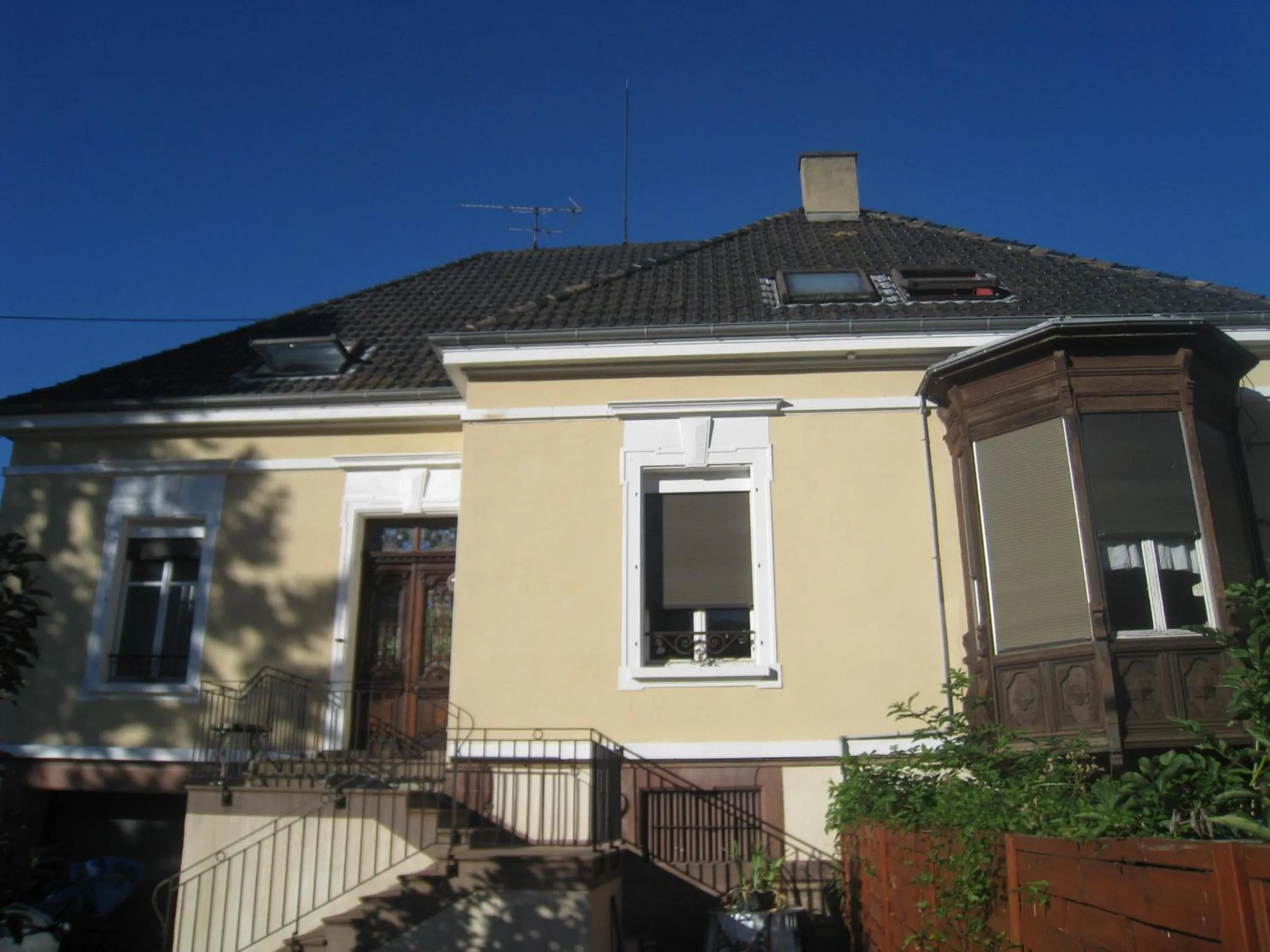 Facade/entrance in Chambres Privatives Chez l'Habitant