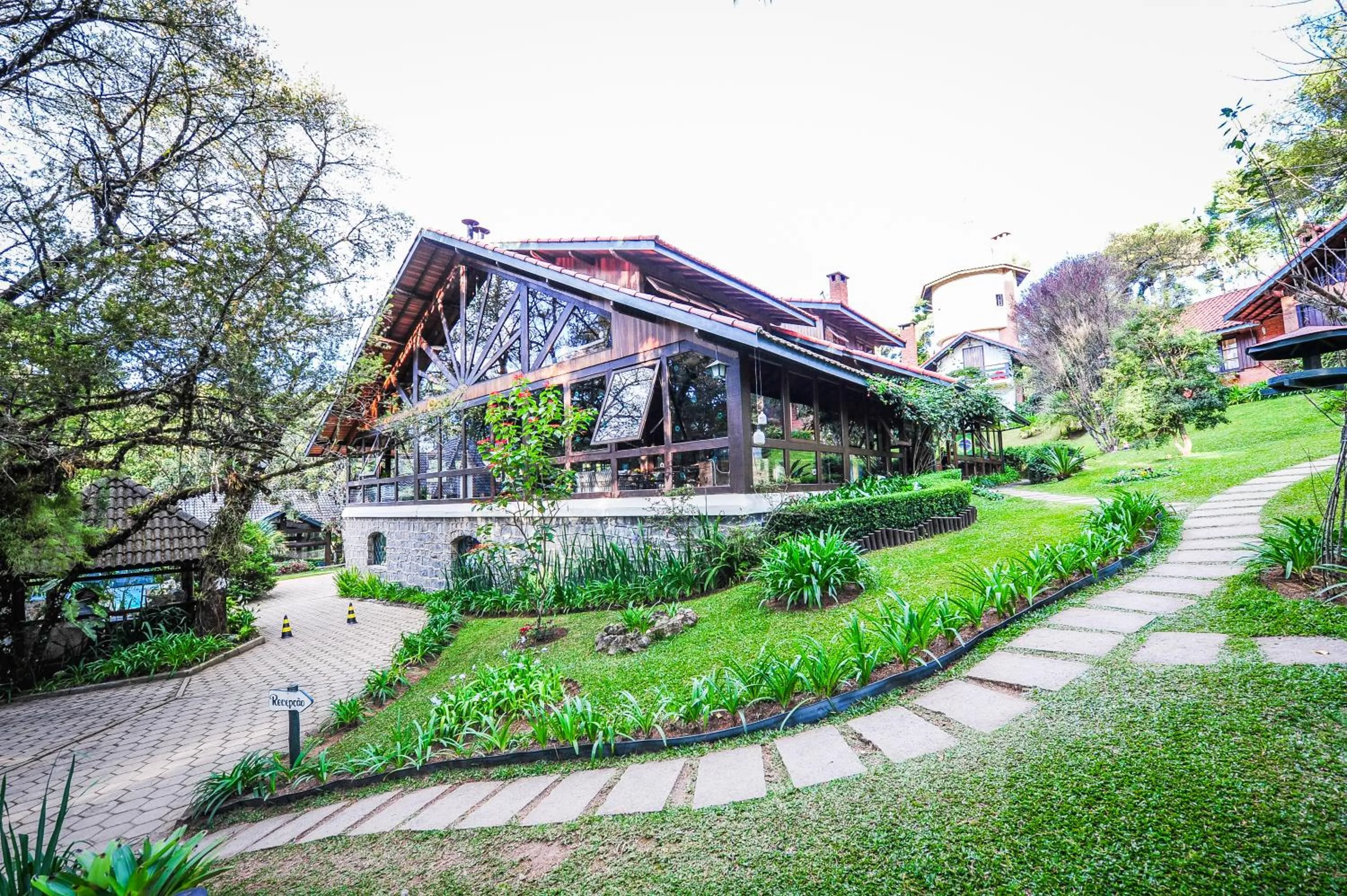 Property building in Pousada & Spa Cantos e Contos