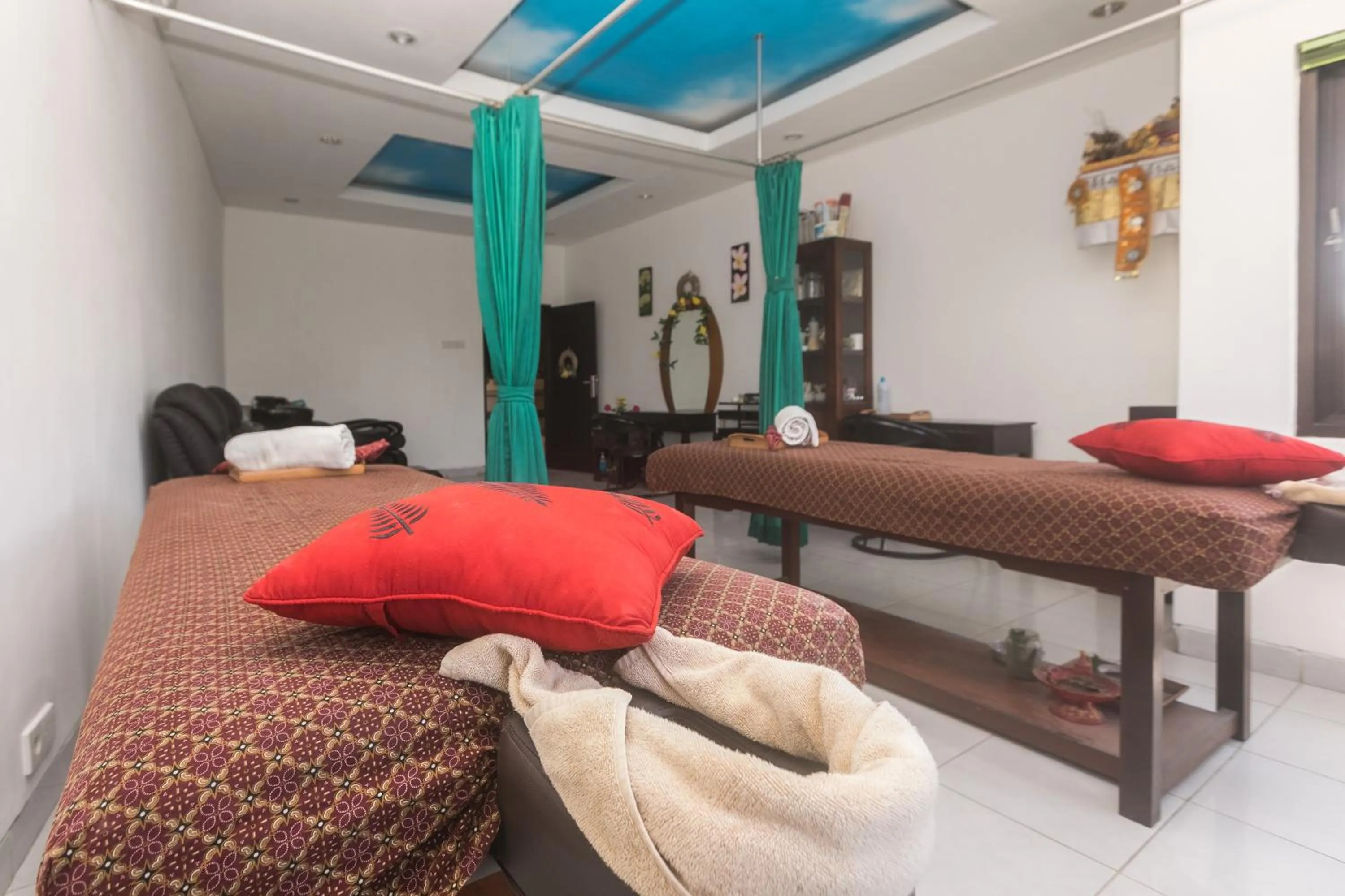Massage, Bed in Rantun's Place Nusa Dua