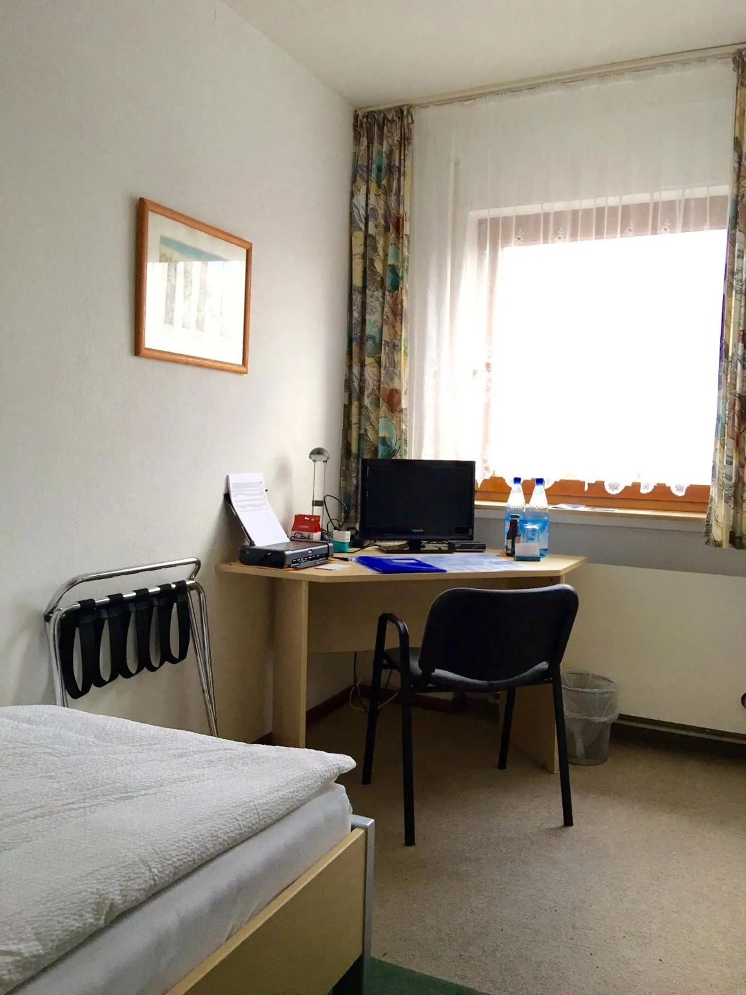 Photo of the whole room in Hotel Del Sol