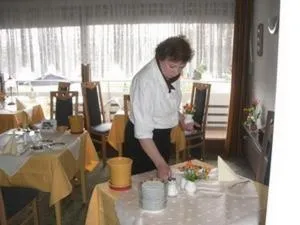 Staff in Hotel Del Sol