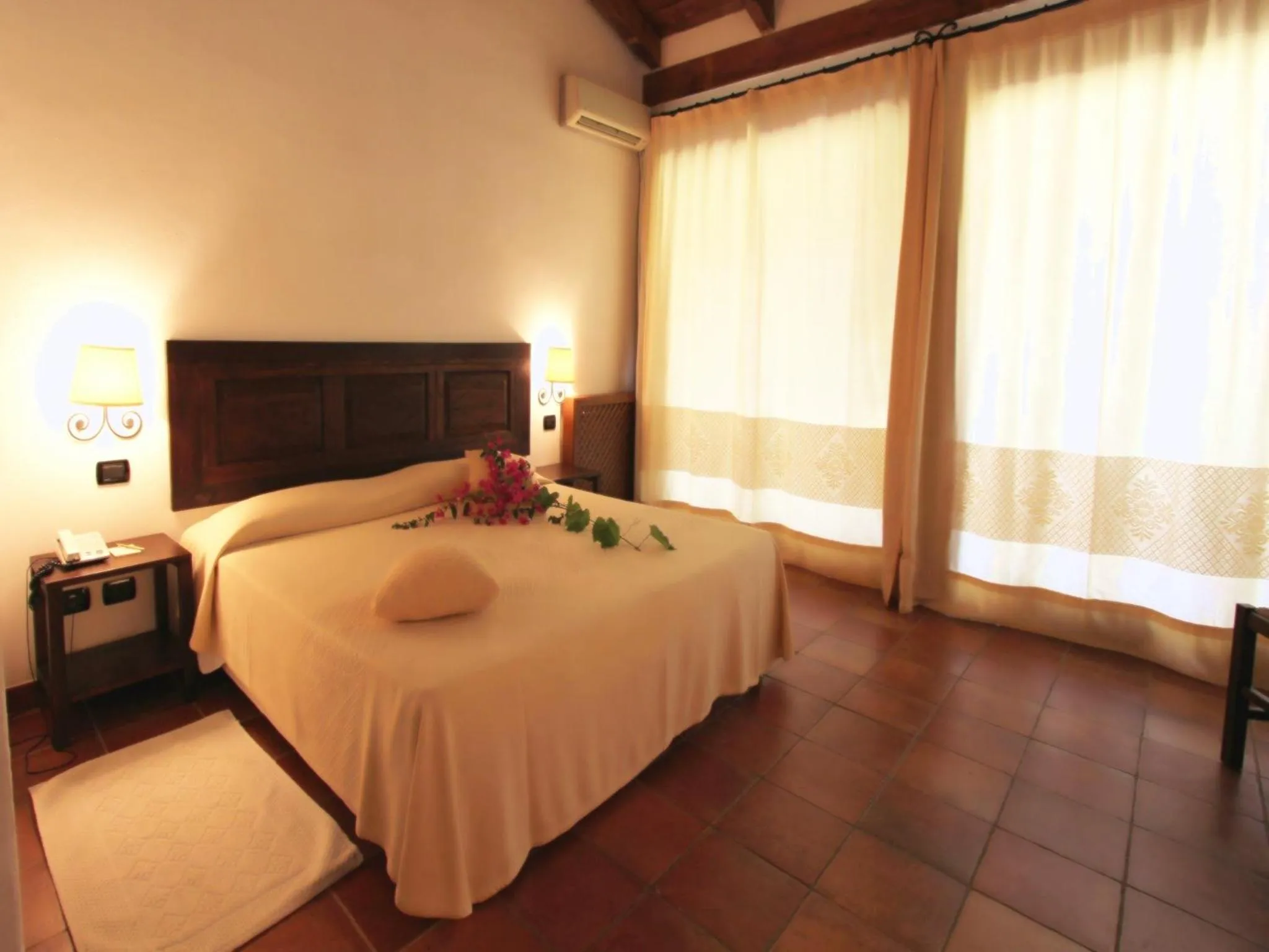 Bed in Hotel Costa dei Fiori