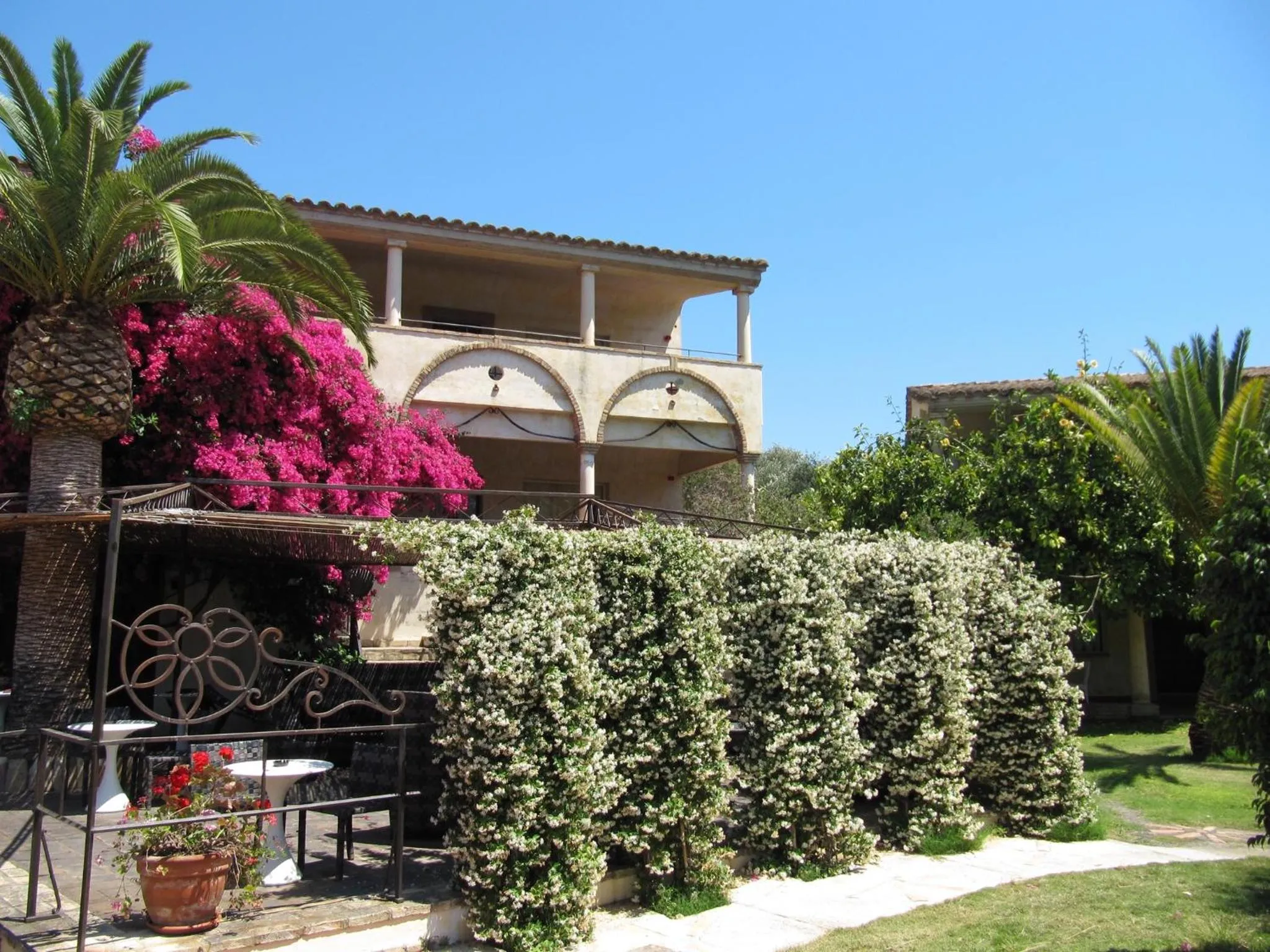 Facade/entrance in Hotel Costa dei Fiori