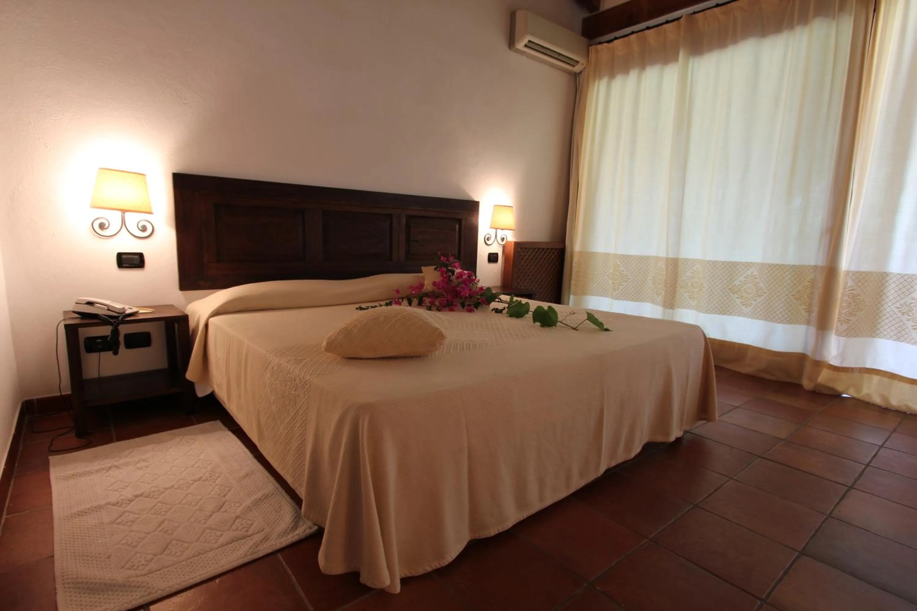 Photo of the whole room, Bed in Hotel Costa dei Fiori