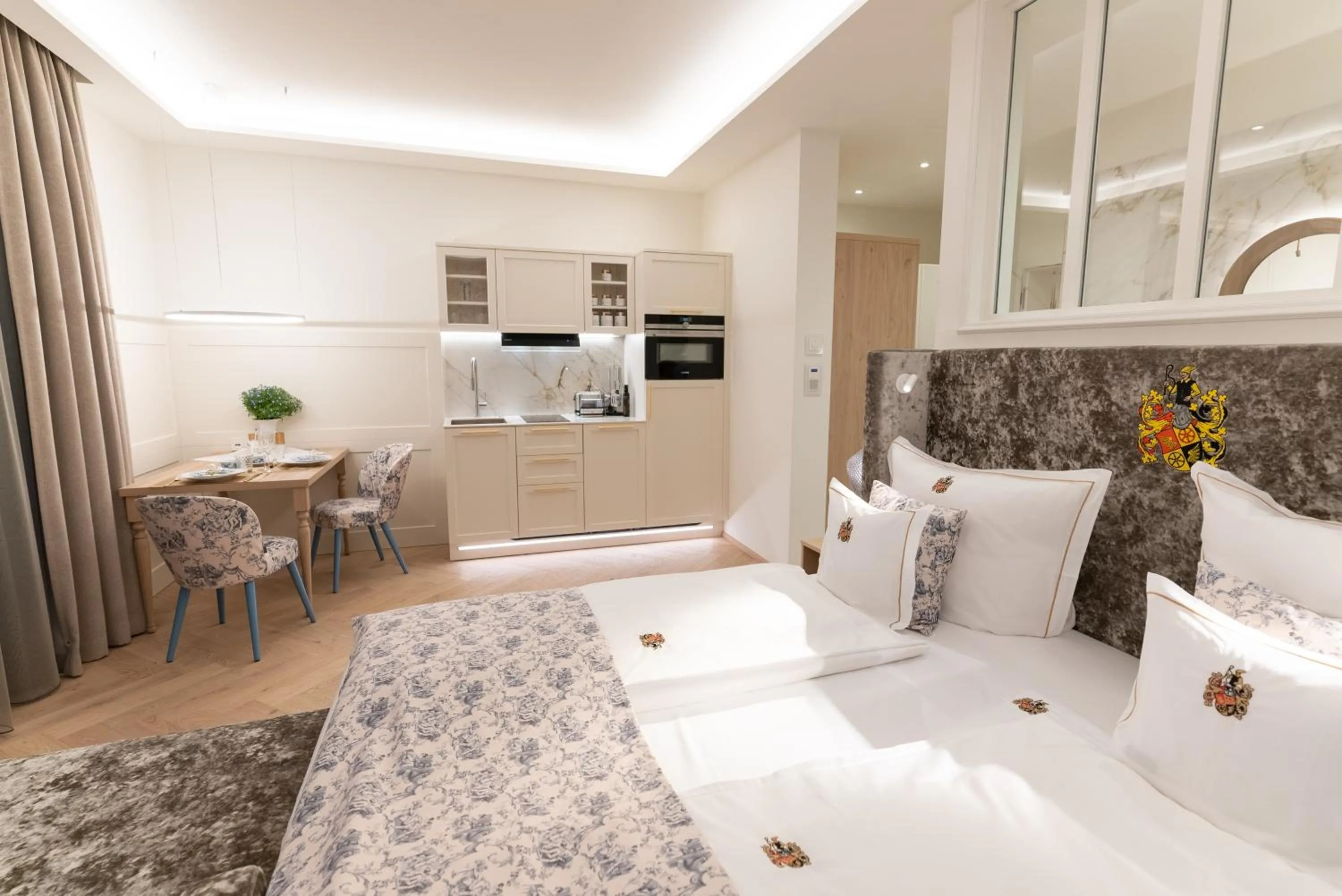 Bedroom, Bed in SCHLOSSRESIDENZ - Boutique Apartments & Hotel Suiten