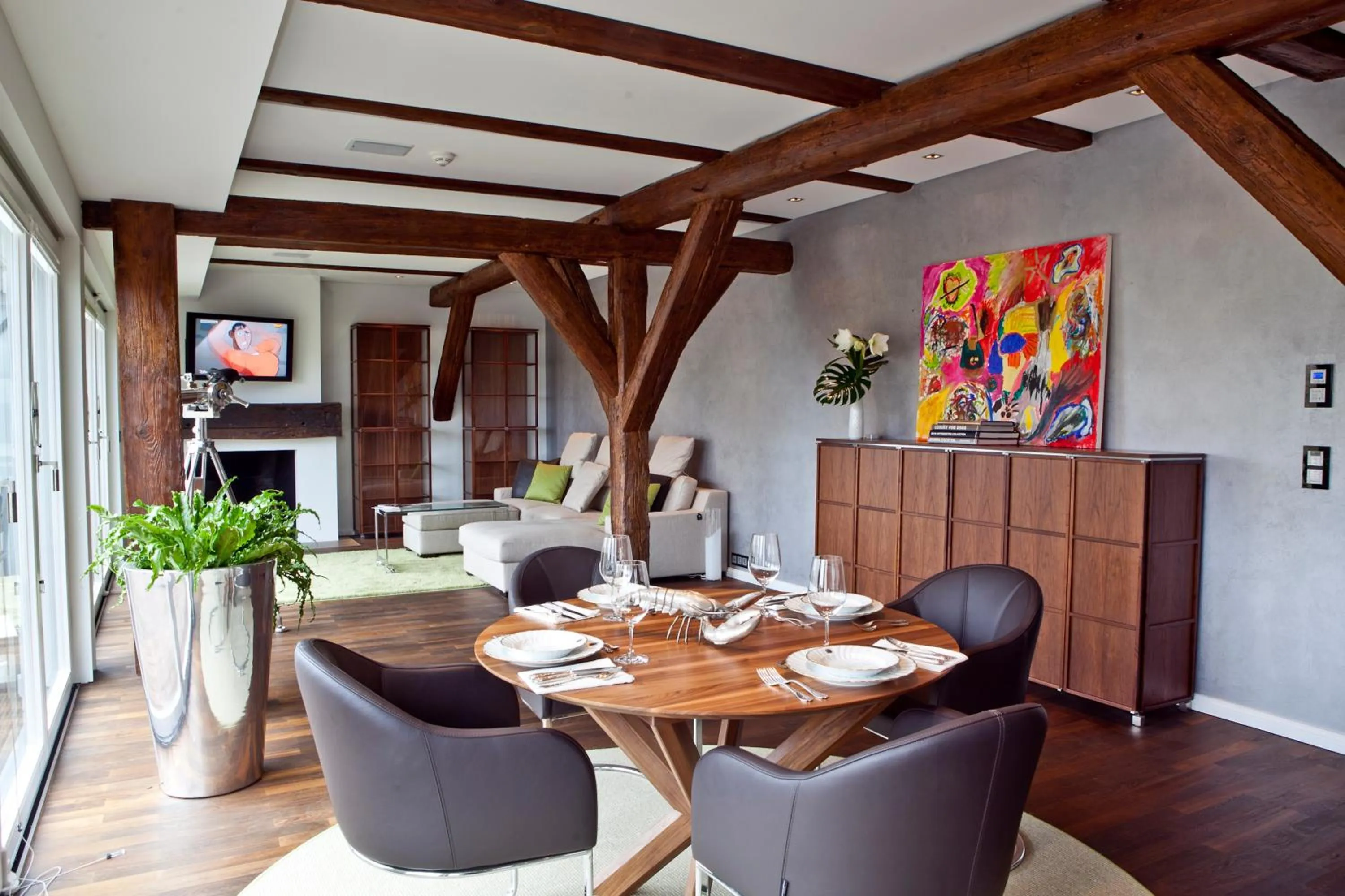 TV and multimedia in SCHLOSSRESIDENZ - Boutique Apartments & Hotel Suiten
