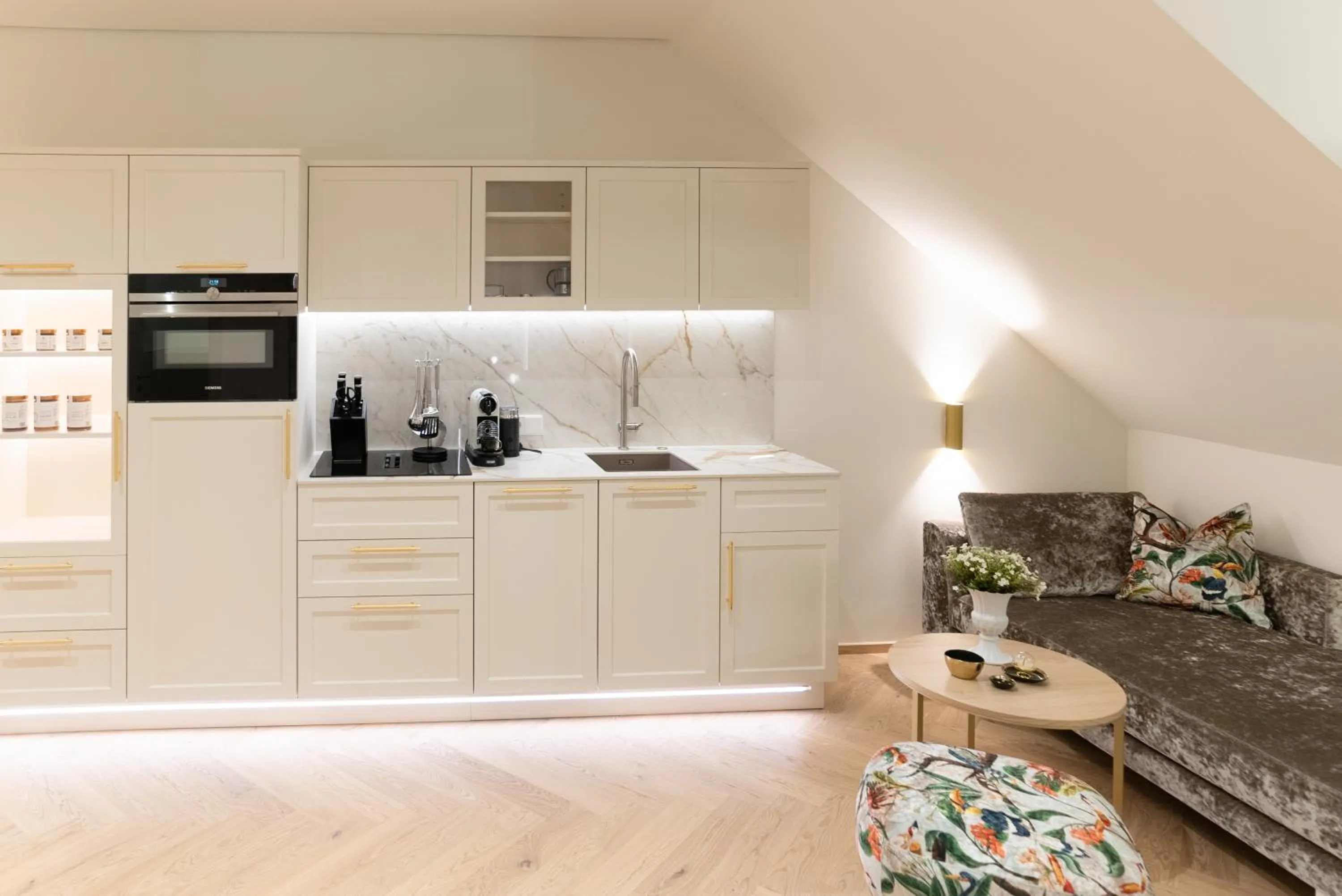 Coffee/tea facilities in SCHLOSSRESIDENZ - Boutique Apartments & Hotel Suiten