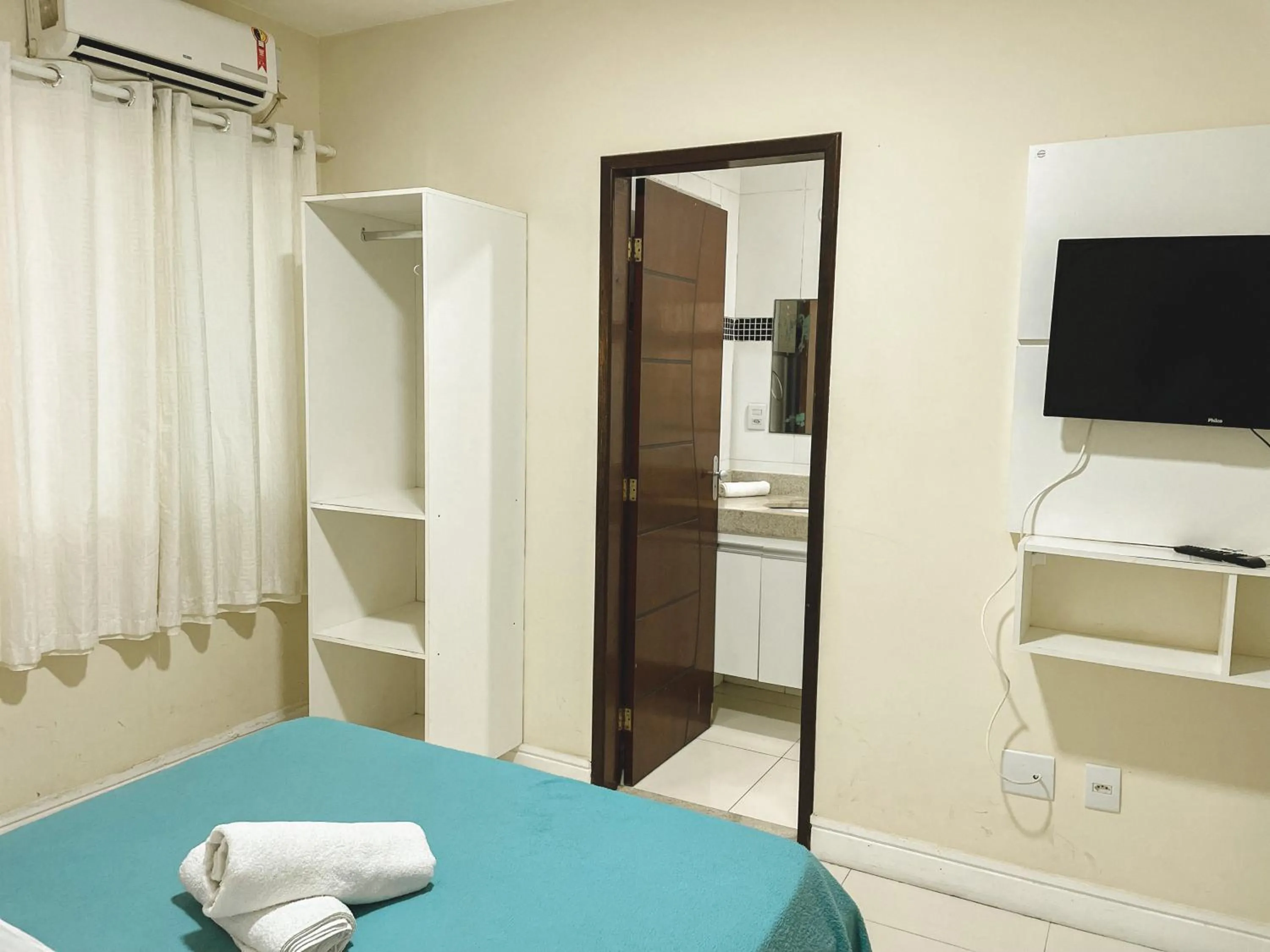 Bedroom, Bed in MDJ Suítes