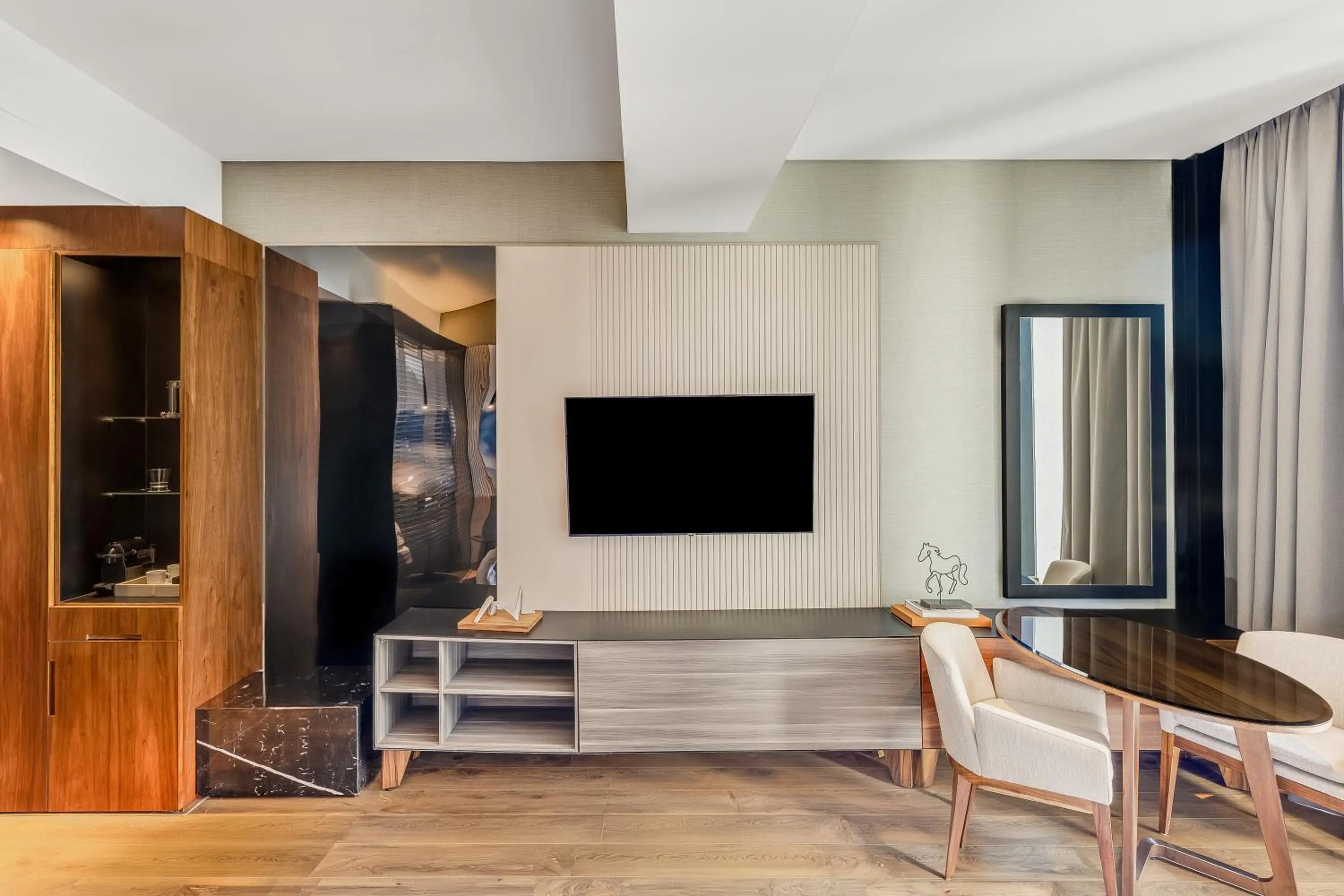 TV and multimedia in Live Aqua Monterrey