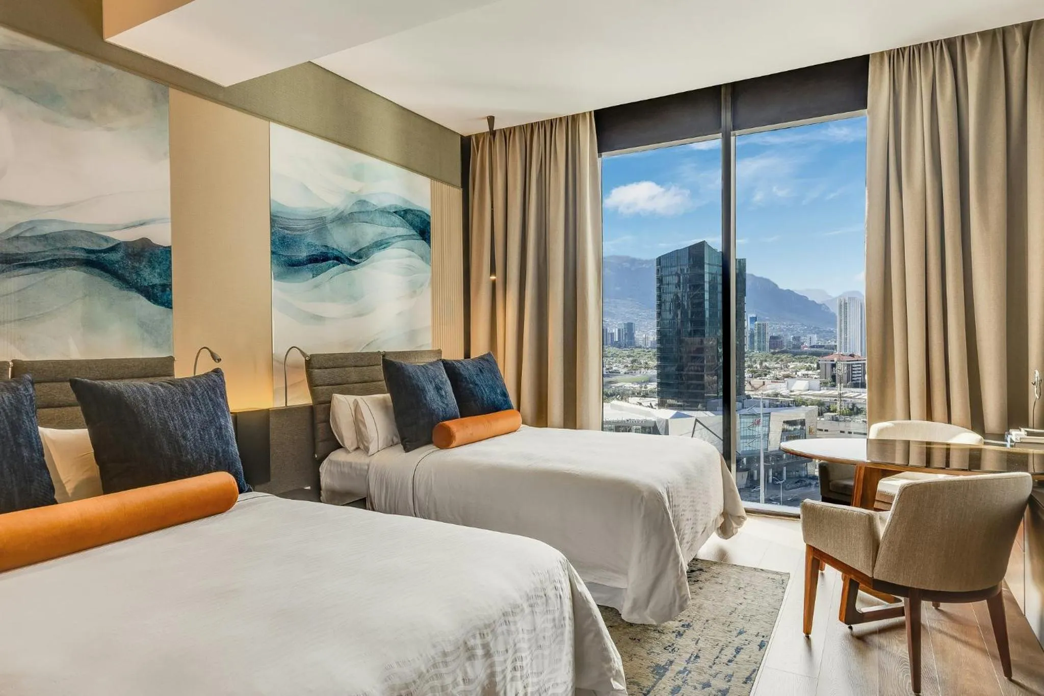 Photo of the whole room, Bed in Live Aqua Monterrey