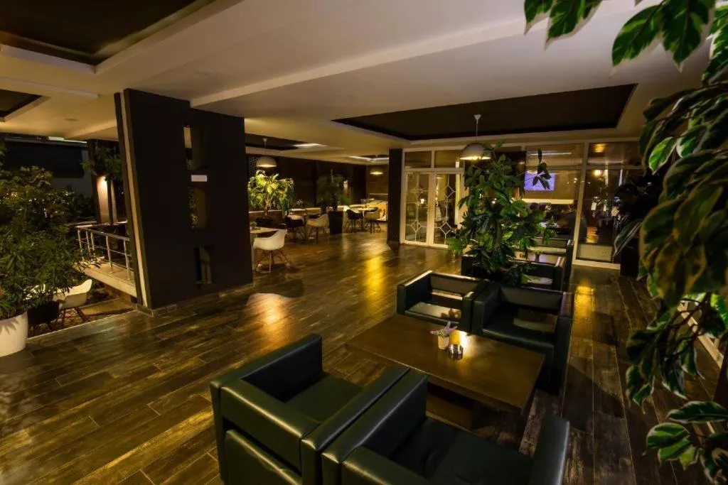 Hotel XXL