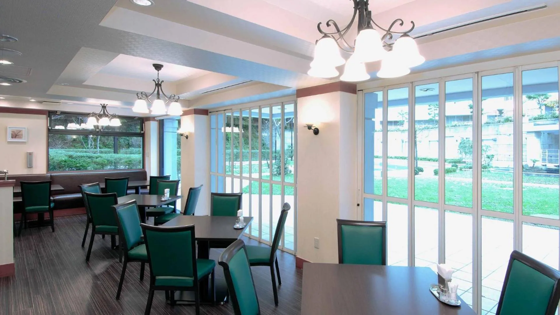 Restaurant/places to eat in Reyzenit Kinosaki Suite VILLA