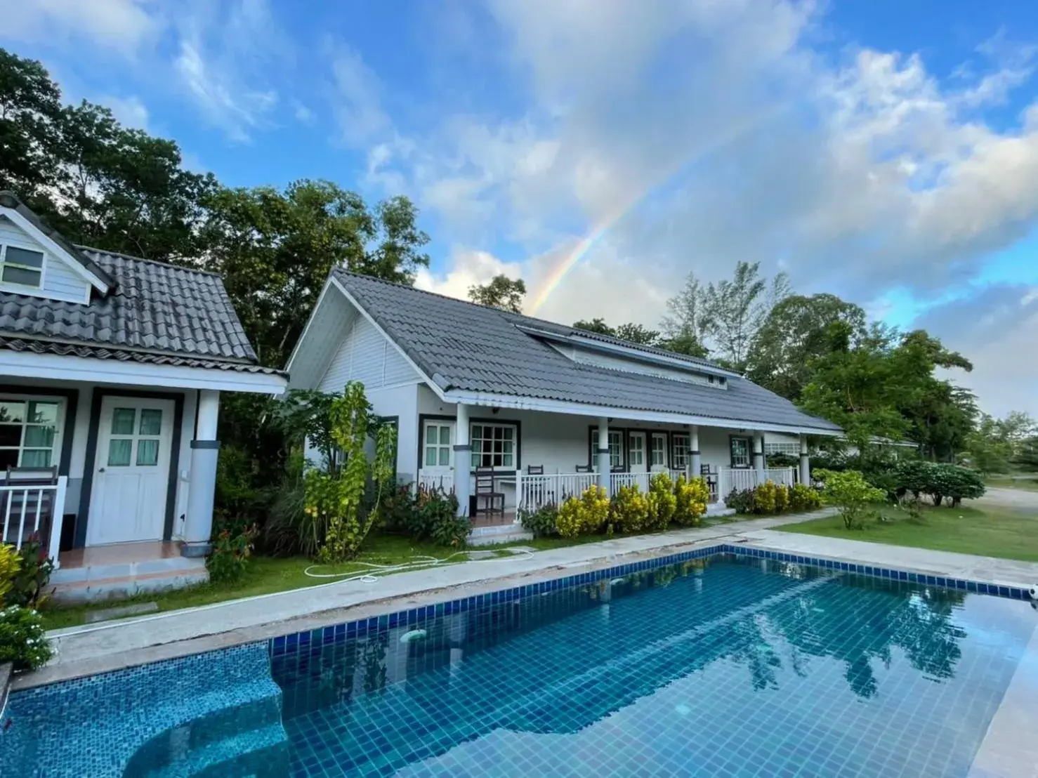 Property building in Suksompong Resort Property building in Suksompong Resort