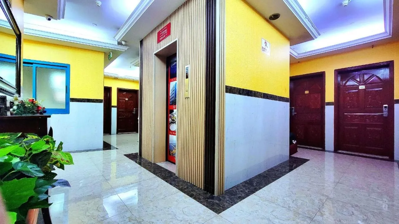 elevator in Al Arraf Hotel
