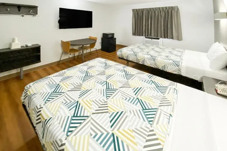 Standard Double Room - single occupancy in The Reserve Inn Standard Double Room - single occupancy in The Reserve Inn