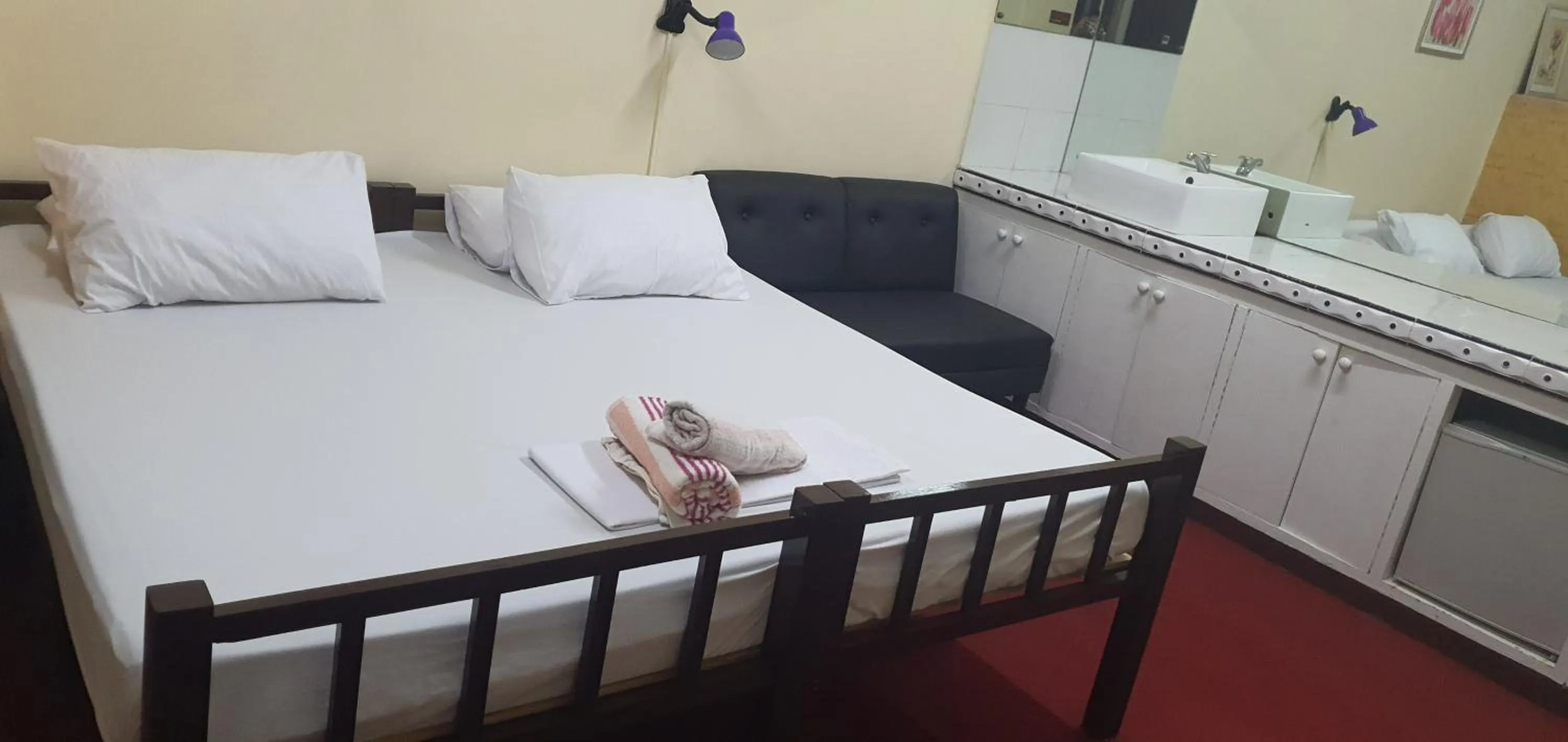 Photo of the whole room, Bed in Cool Martin Family Hotel and Resort