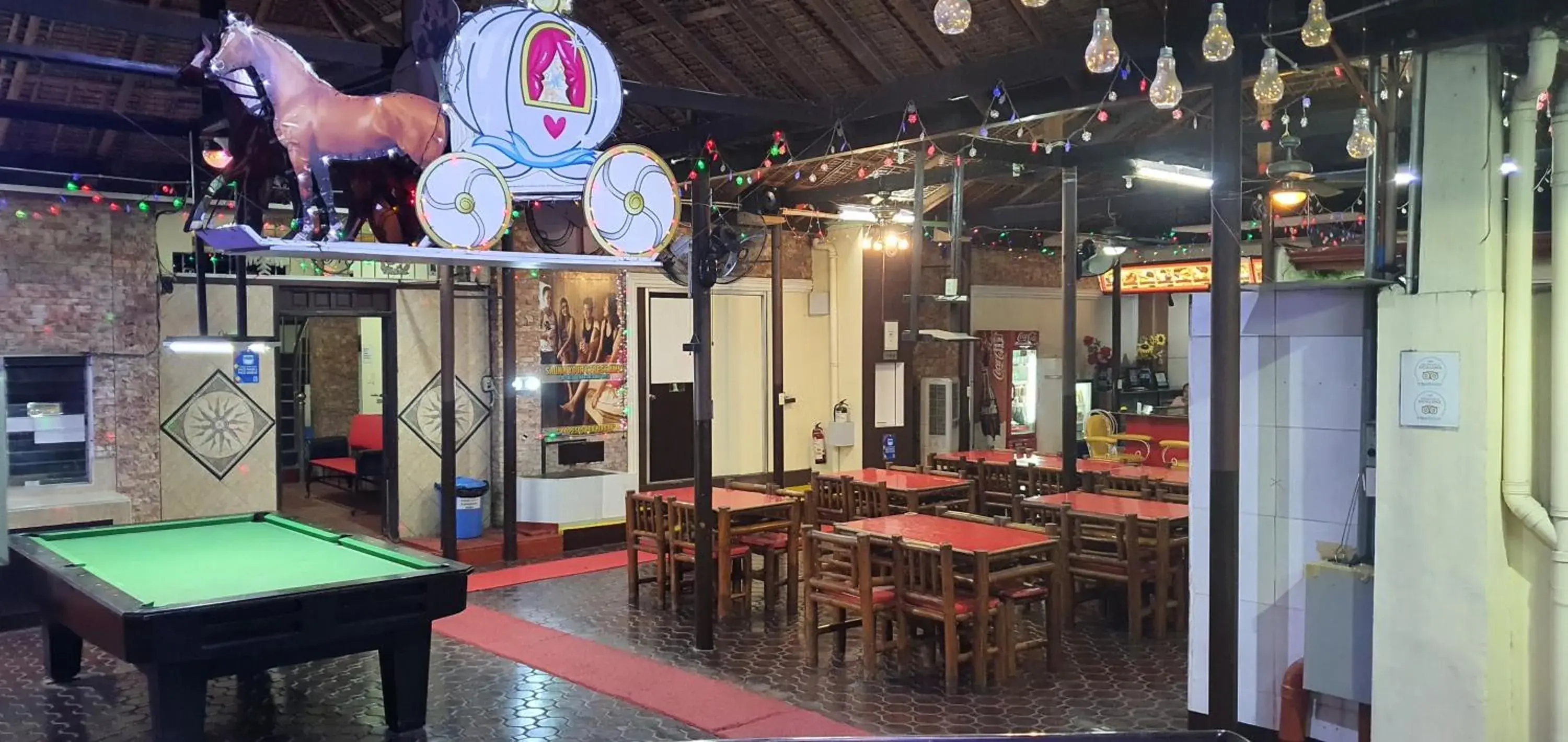 Restaurant/places to eat in Cool Martin Family Hotel and Resort Restaurant/places to eat in Cool Martin Family Hotel and Resort