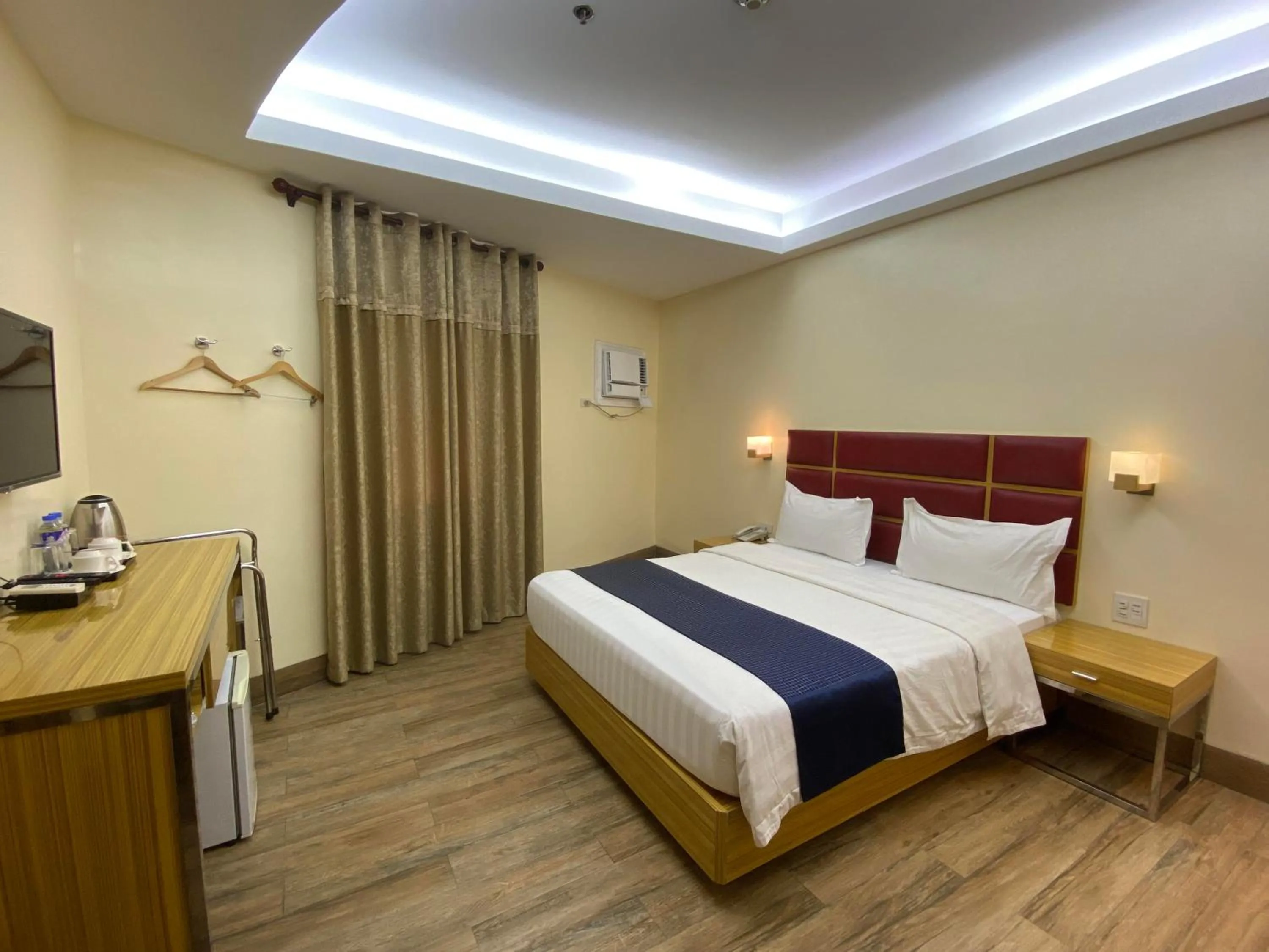 Bed in Sun Star Grand Hotel