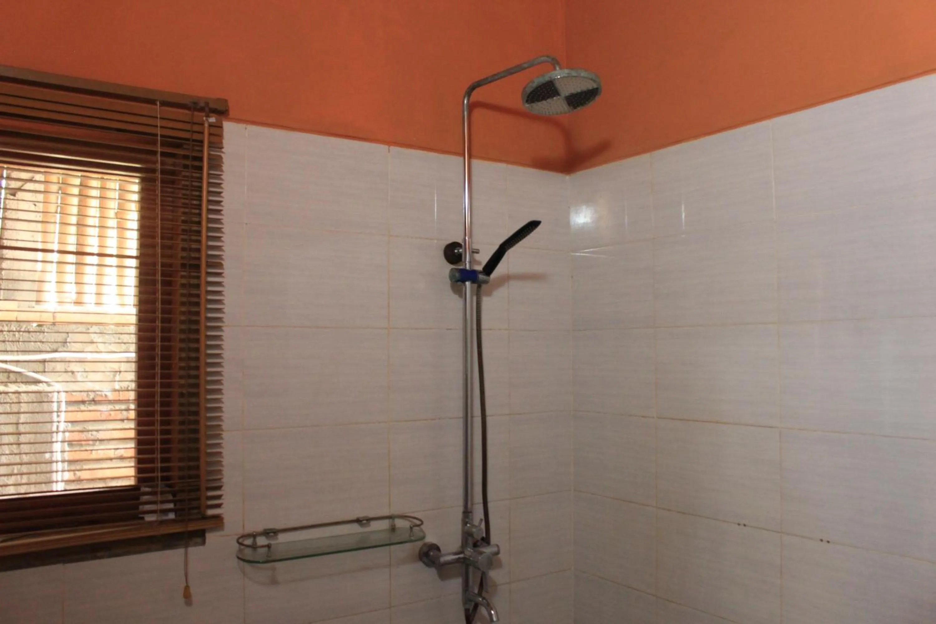 Bathroom in Albany Home Stay