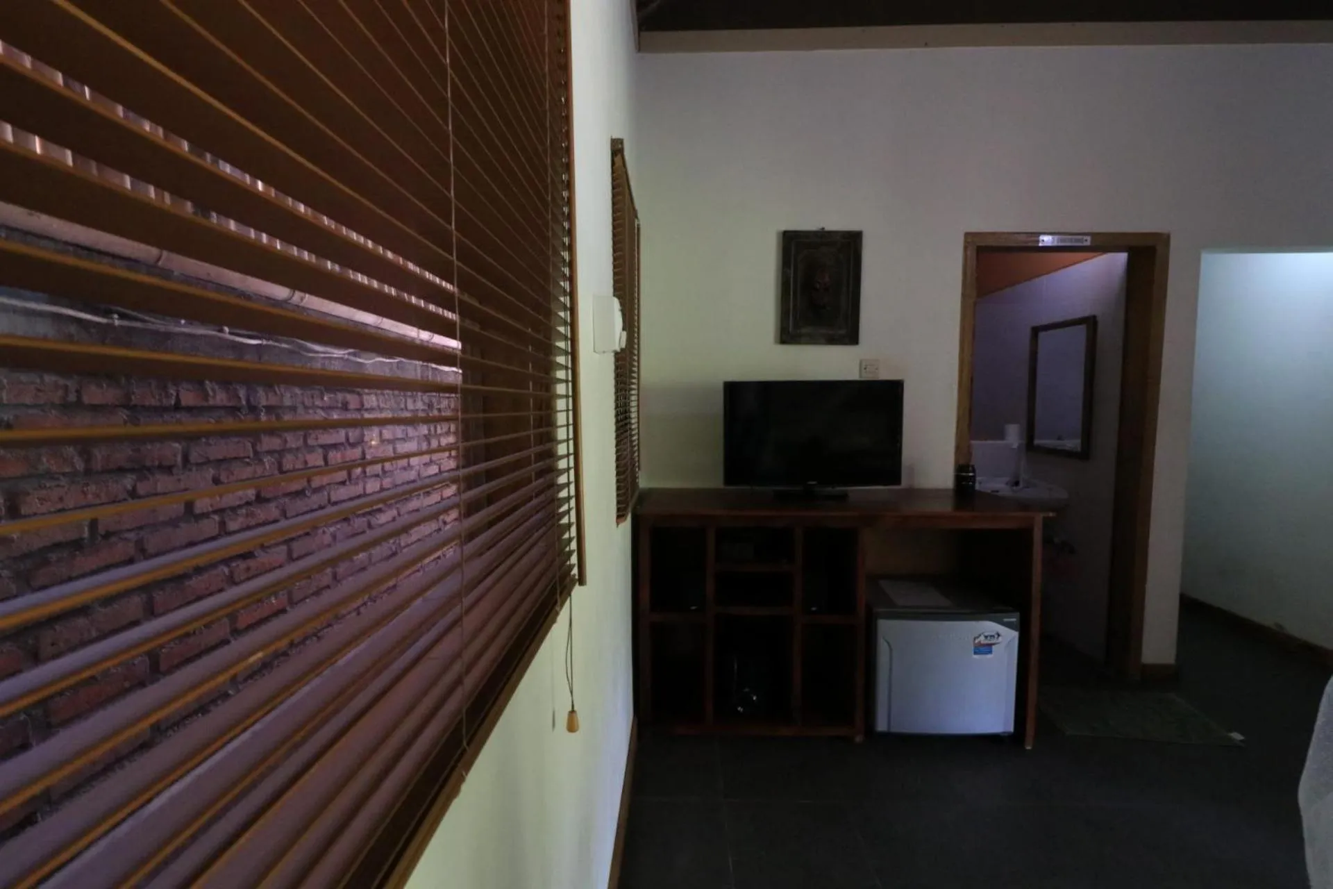 Communal lounge/ TV room in Albany Home Stay