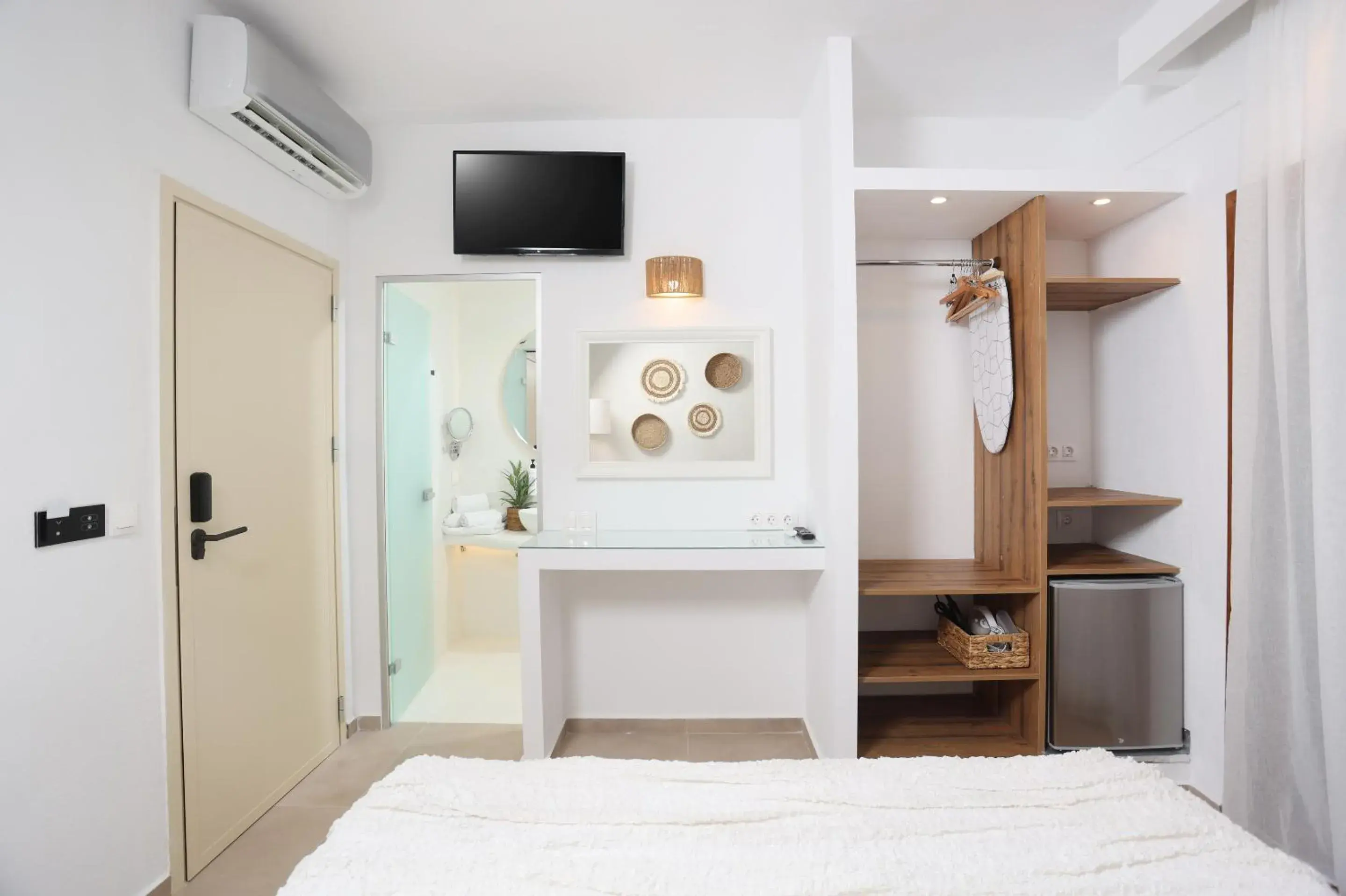 wardrobe, Bed in Hotel Magdalena wardrobe, Bed in Hotel Magdalena