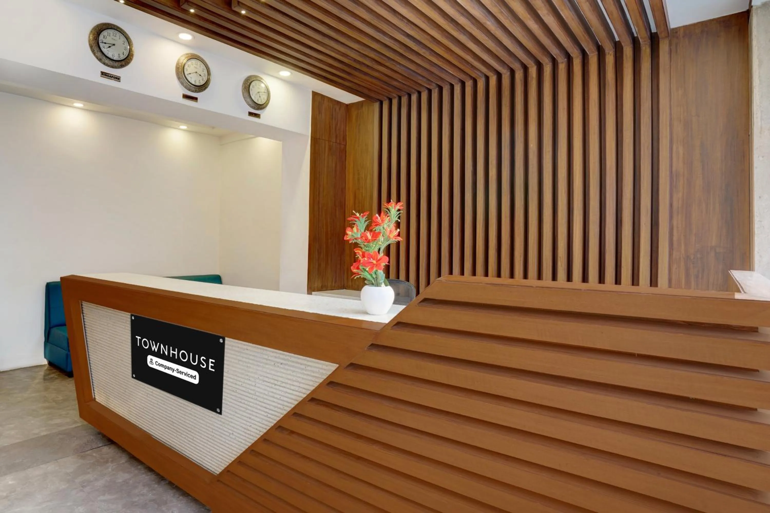 Lobby or reception in Super Townhouse Koramangala