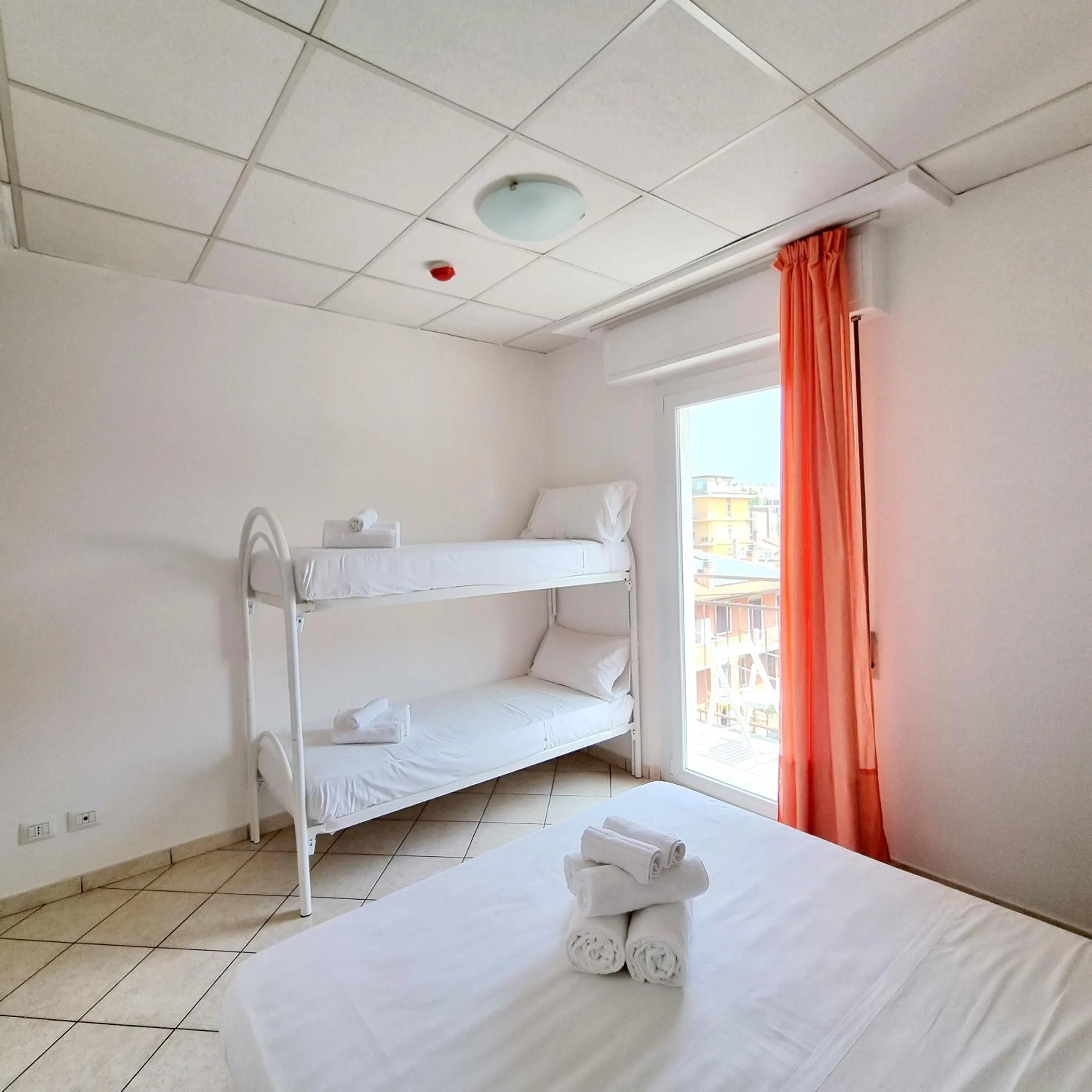 bunk bed, Bed in Residence Mare