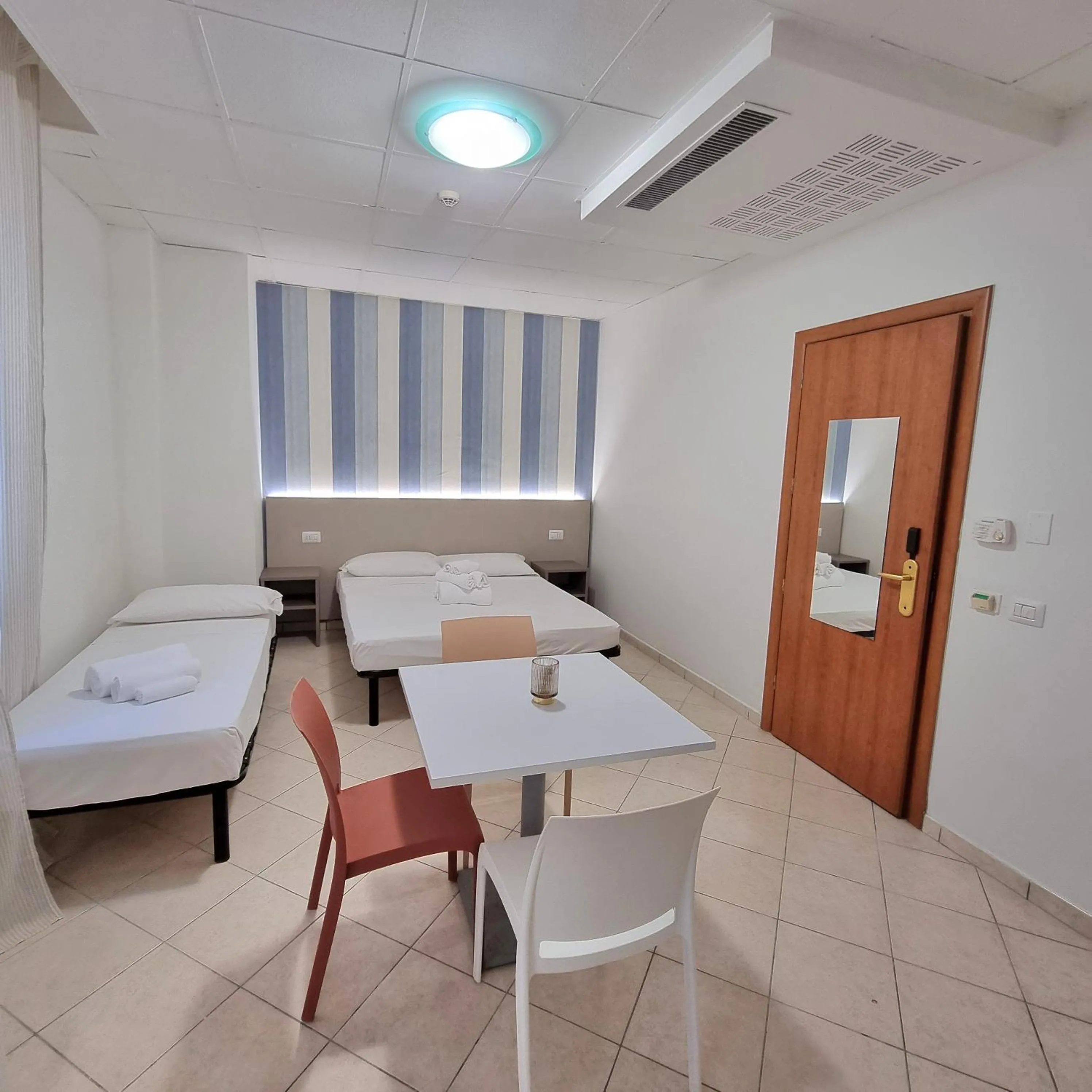 Photo of the whole room, Bed in Residence Mare