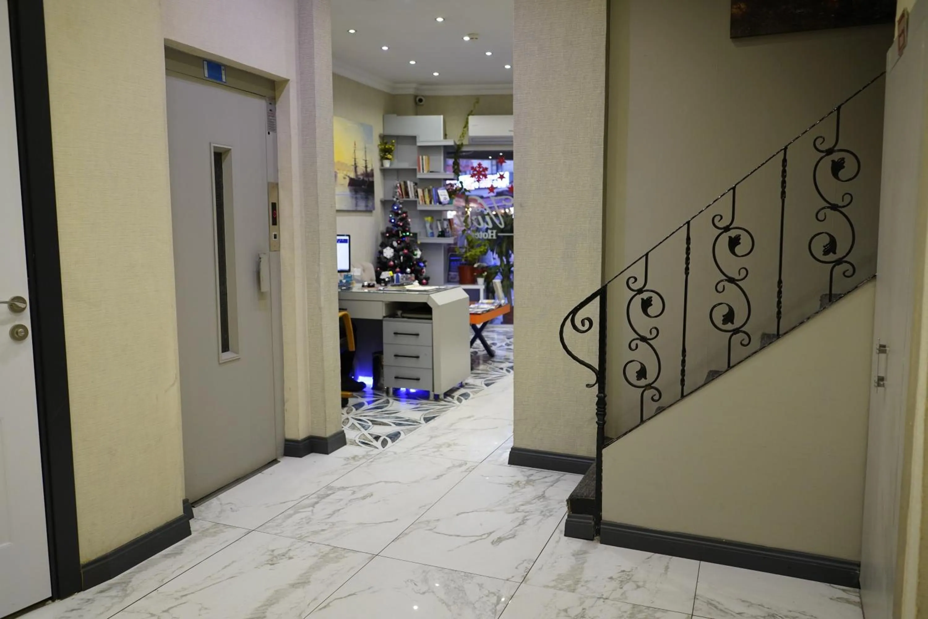 Facade/entrance in Old City Viva Hotel