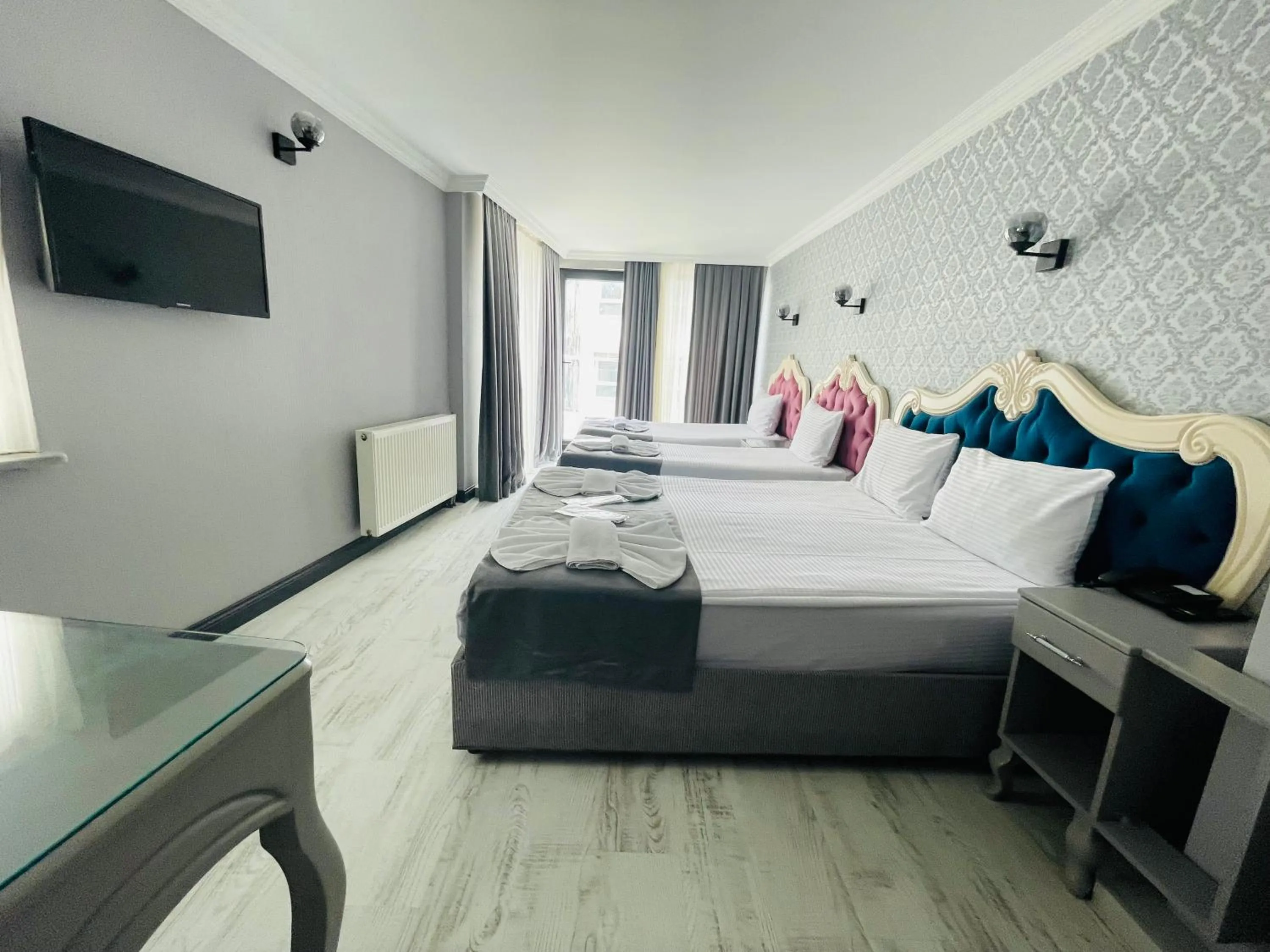 Photo of the whole room, Bed in Old City Viva Hotel