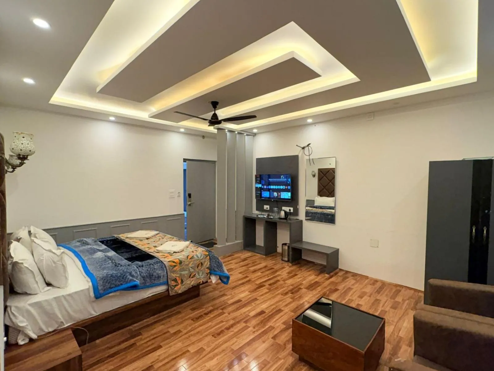 Hotel Town Star
