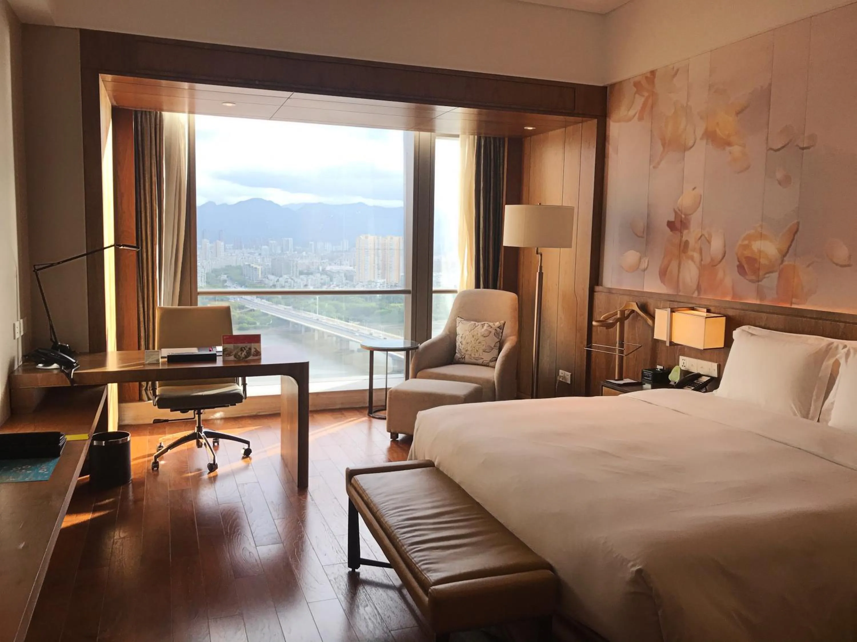Bedroom, Bed in Crowne Plaza Fuzhou Riverside by IHG