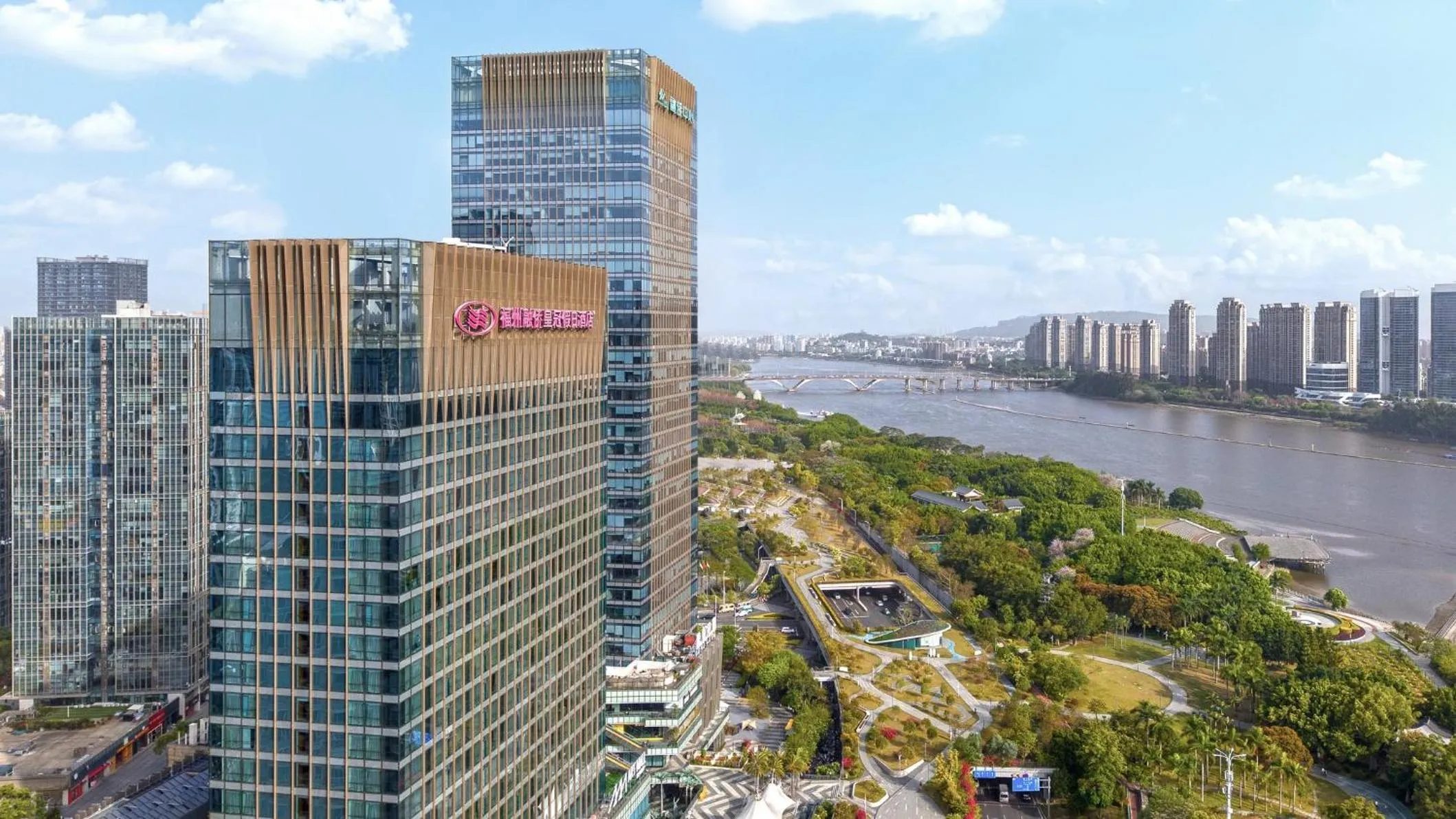 Property building in Crowne Plaza Fuzhou Riverside by IHG