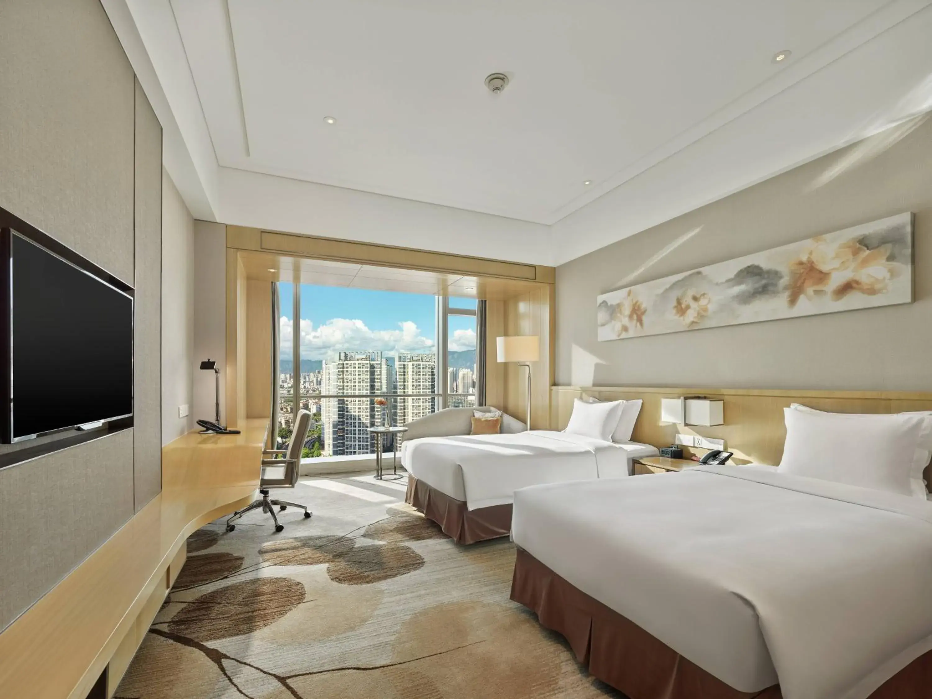 Photo of the whole room, Bed in Crowne Plaza Fuzhou Riverside by IHG Photo of the whole room, Bed in Crowne Plaza Fuzhou Riverside by IHG