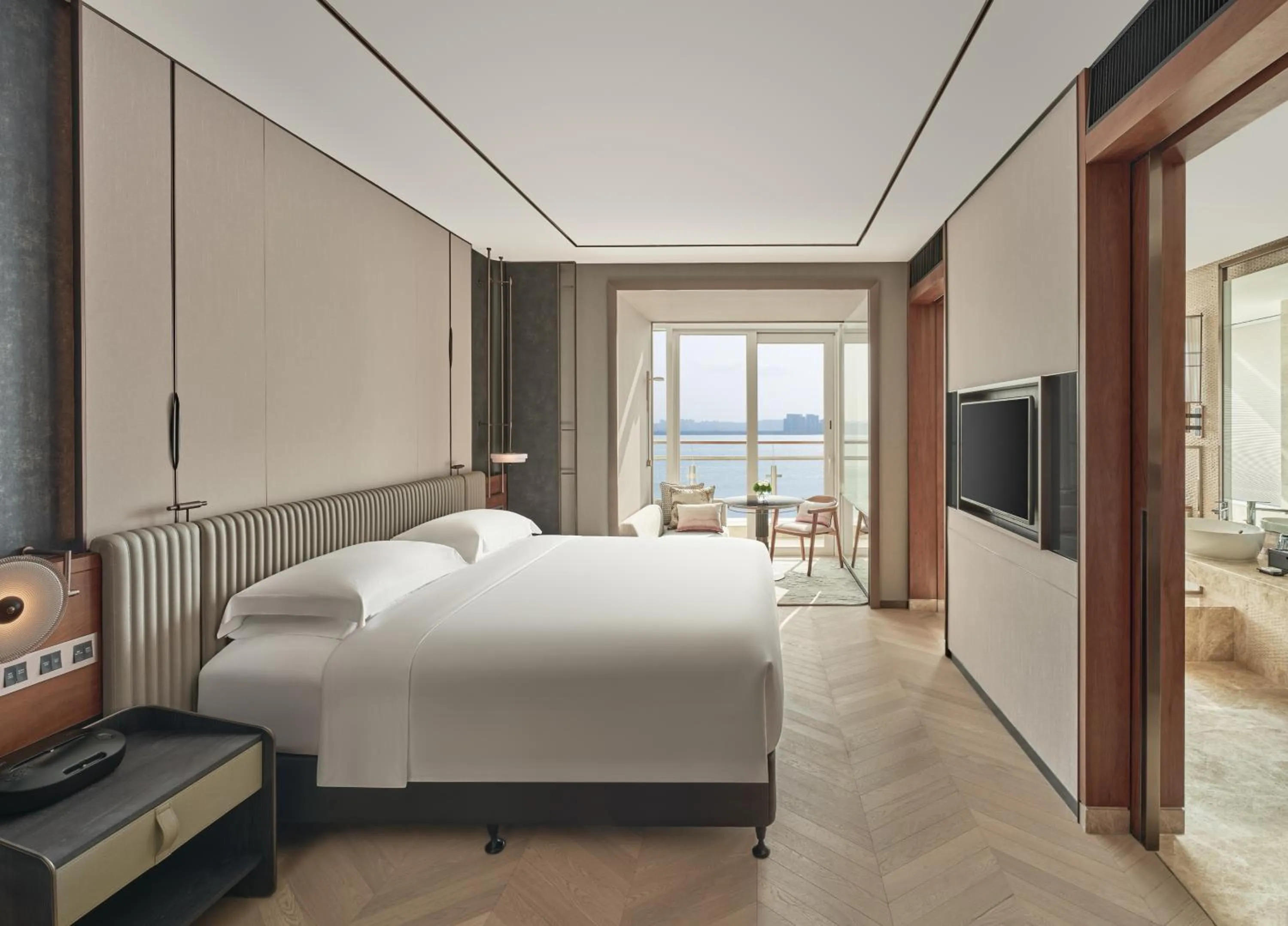 Bedroom, Bed in InterContinental Haikou Seaview by IHG