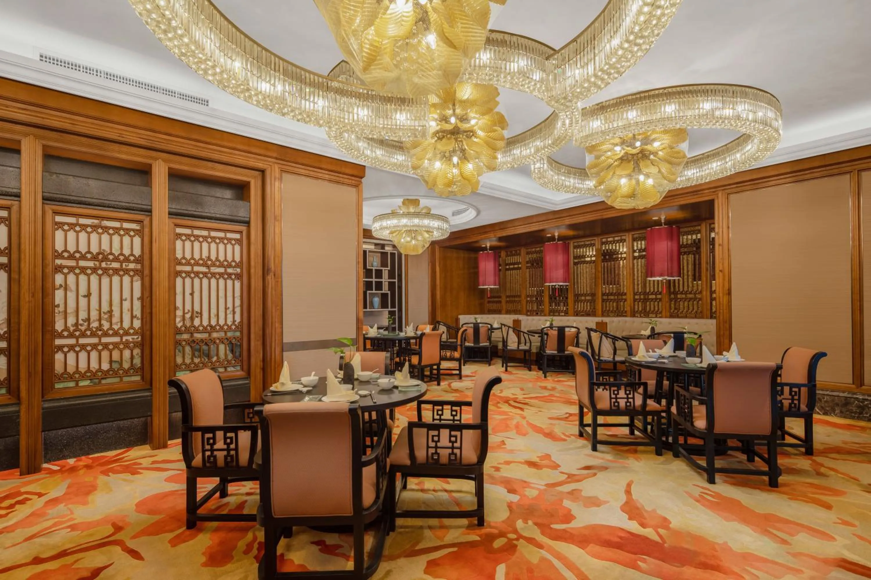 Restaurant/places to eat in InterContinental Haikou Seaview by IHG