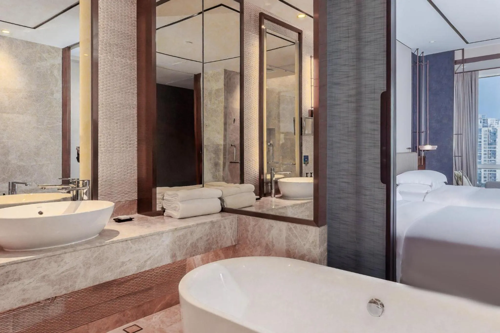 Photo of the whole room in InterContinental Haikou Seaview by IHG